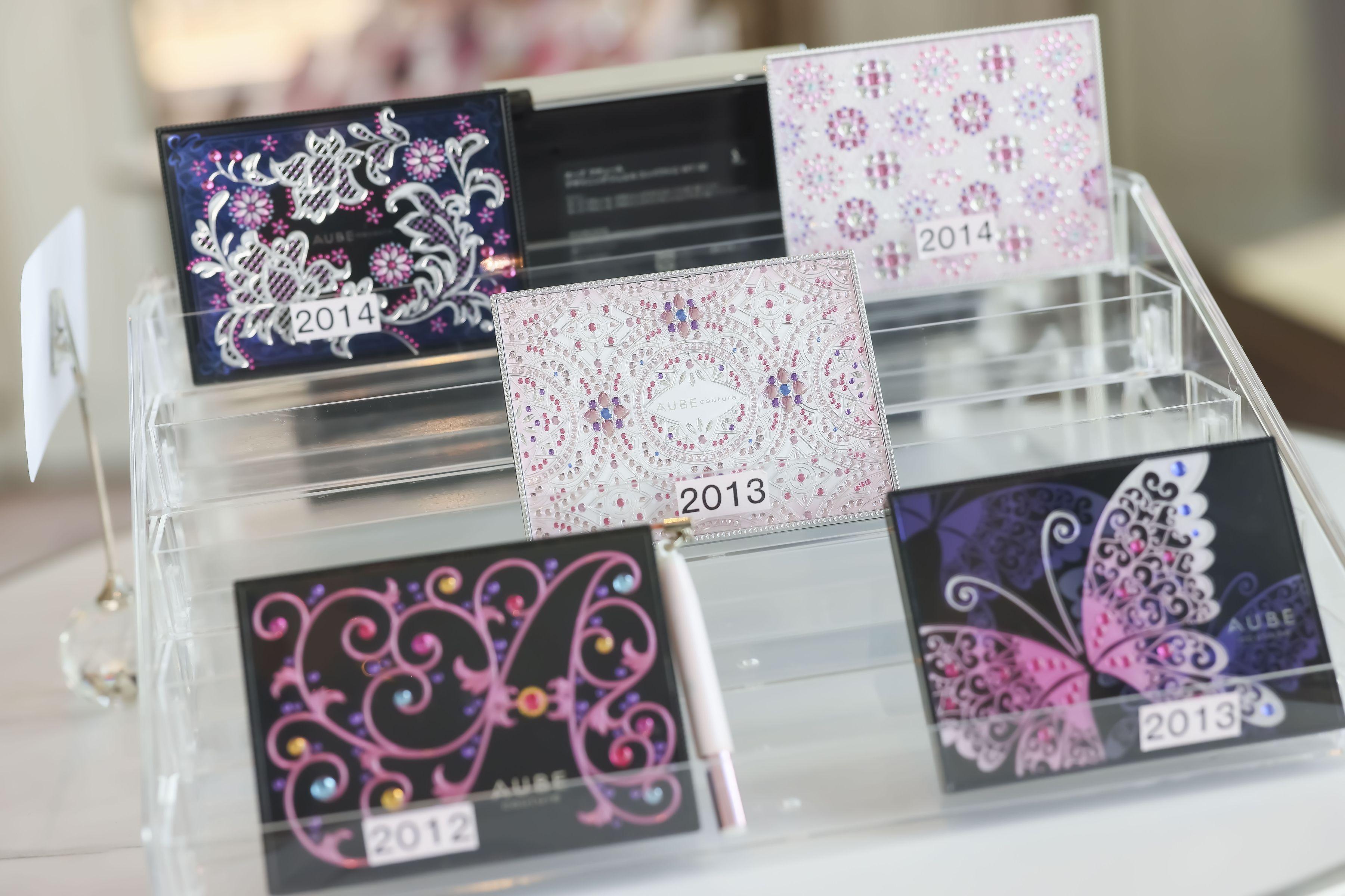 AUBE聖誕限定彩妝盒