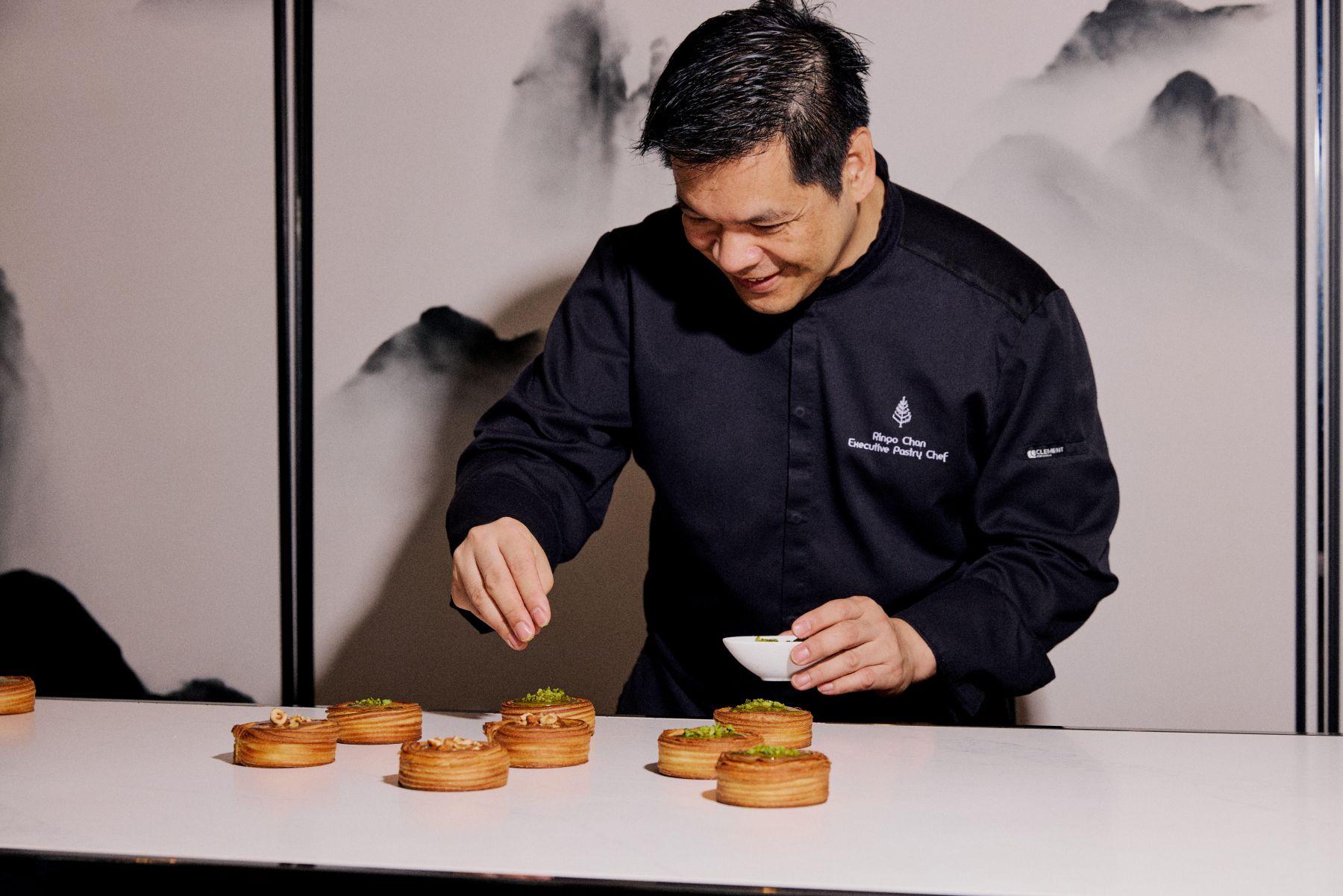 四季行政餅房主廚陳永雄Ringo Chan創作西西里開心果布朗尼丹麥酥皮及埃蒙榛子布朗尼丹麥酥。