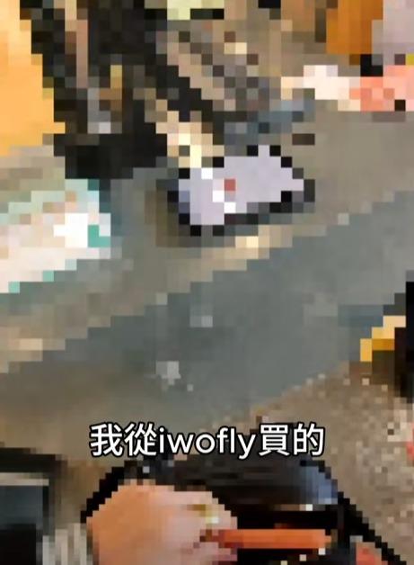 網紅「我是老爸,我不要當爸!」告訴地勤人員買機票平台。