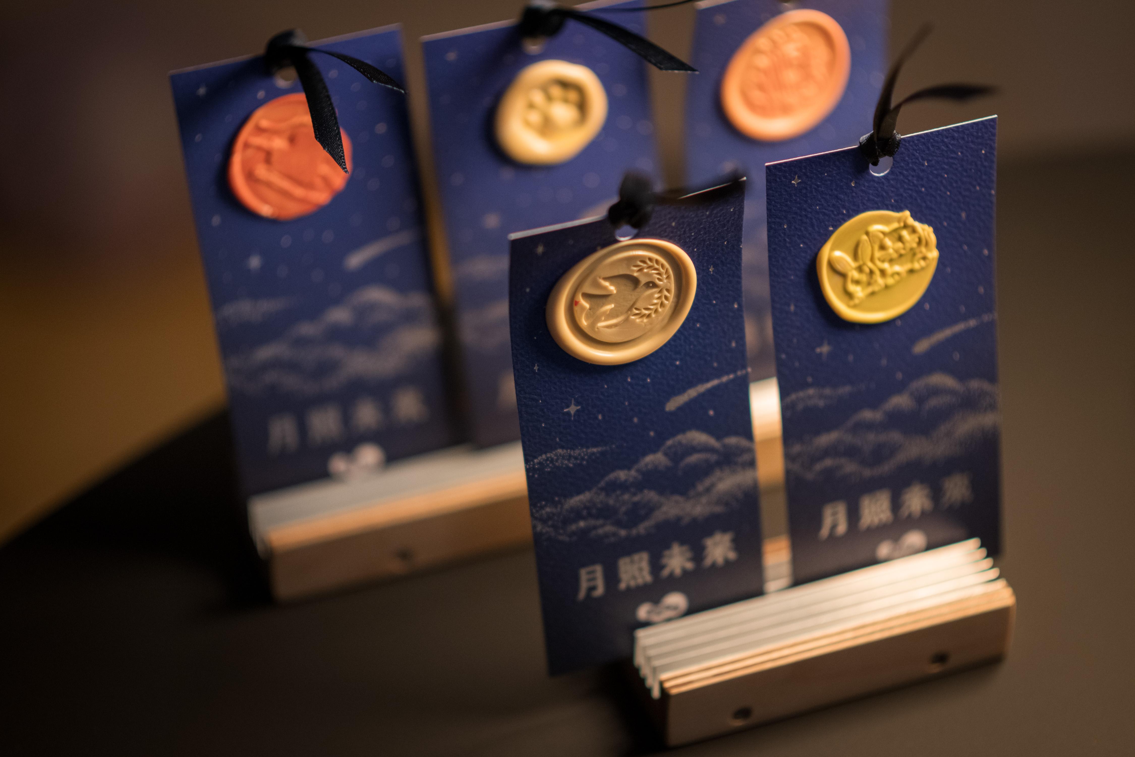 留下你的「樂」印 —— 參加者親自製作火漆印章書籤留記念