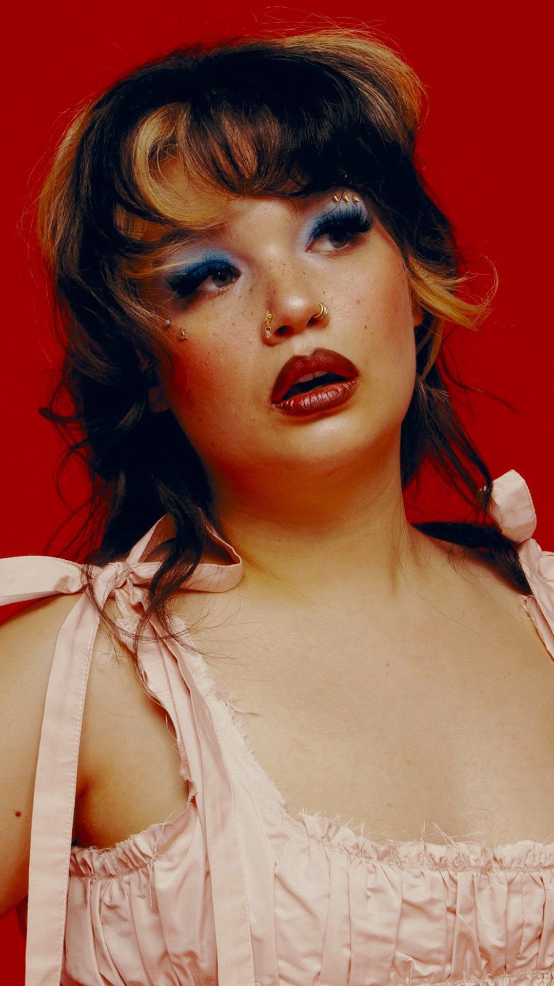 Lola Young去年因《Messy》一曲在樂壇爆紅。