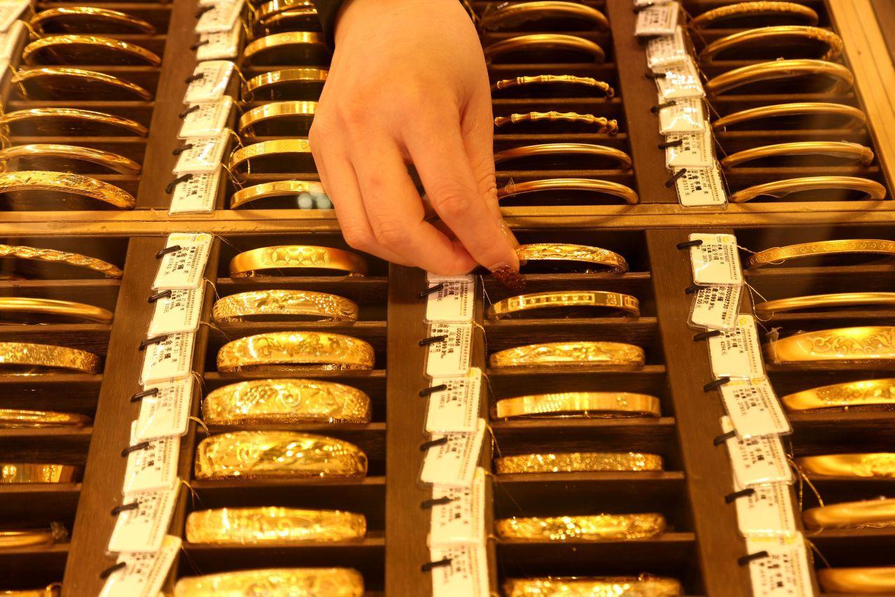 國際黃金價格今年屢創新高,累計漲幅已超過六成。(資料圖片)