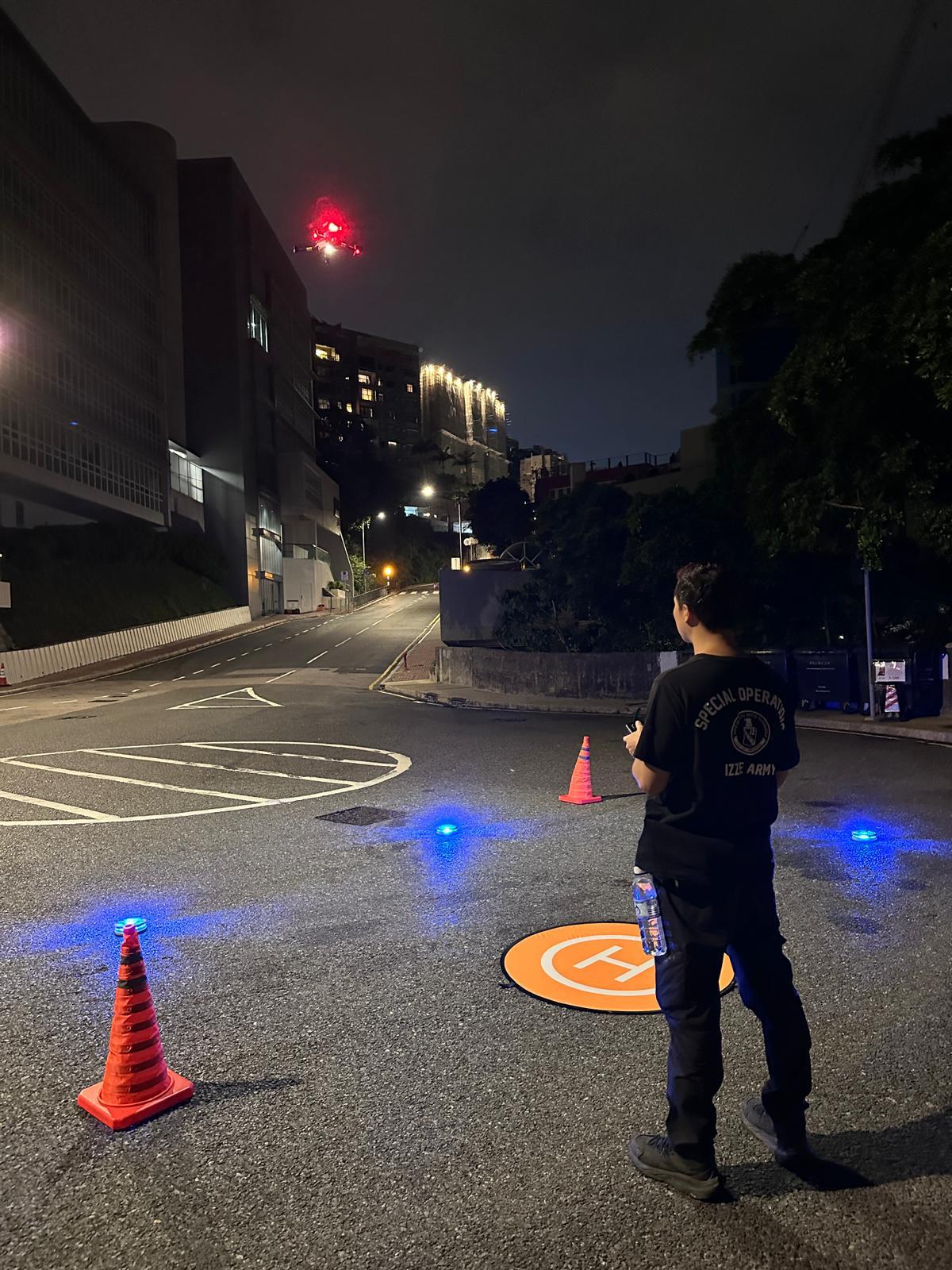 重陽節假期半山南區反爆竊,警聯同飛行服務隊海陸空高調巡邏。(警方圖片)