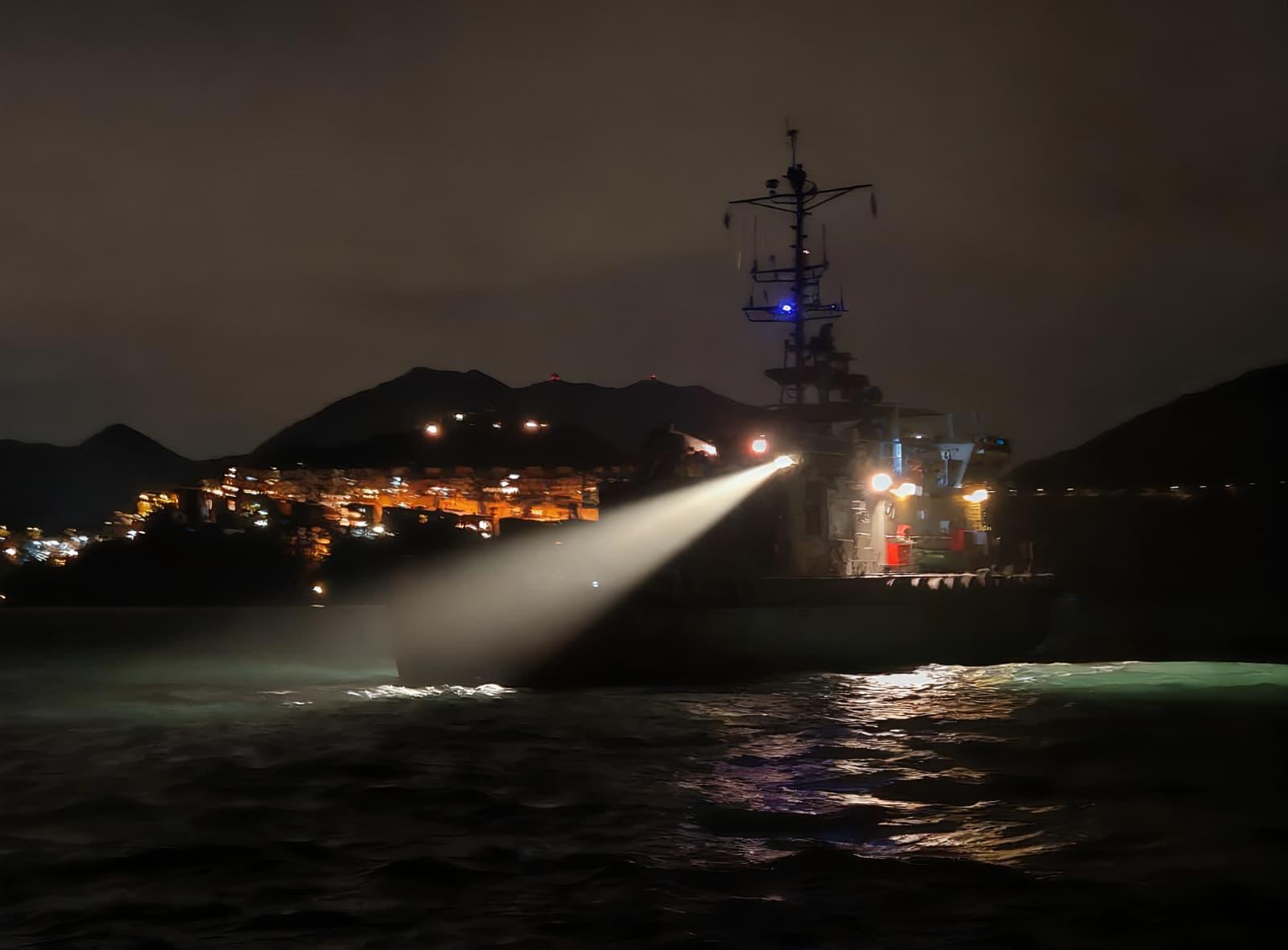 重陽節假期半山南區反爆竊,警聯同飛行服務隊海陸空高調巡邏。(警方圖片)