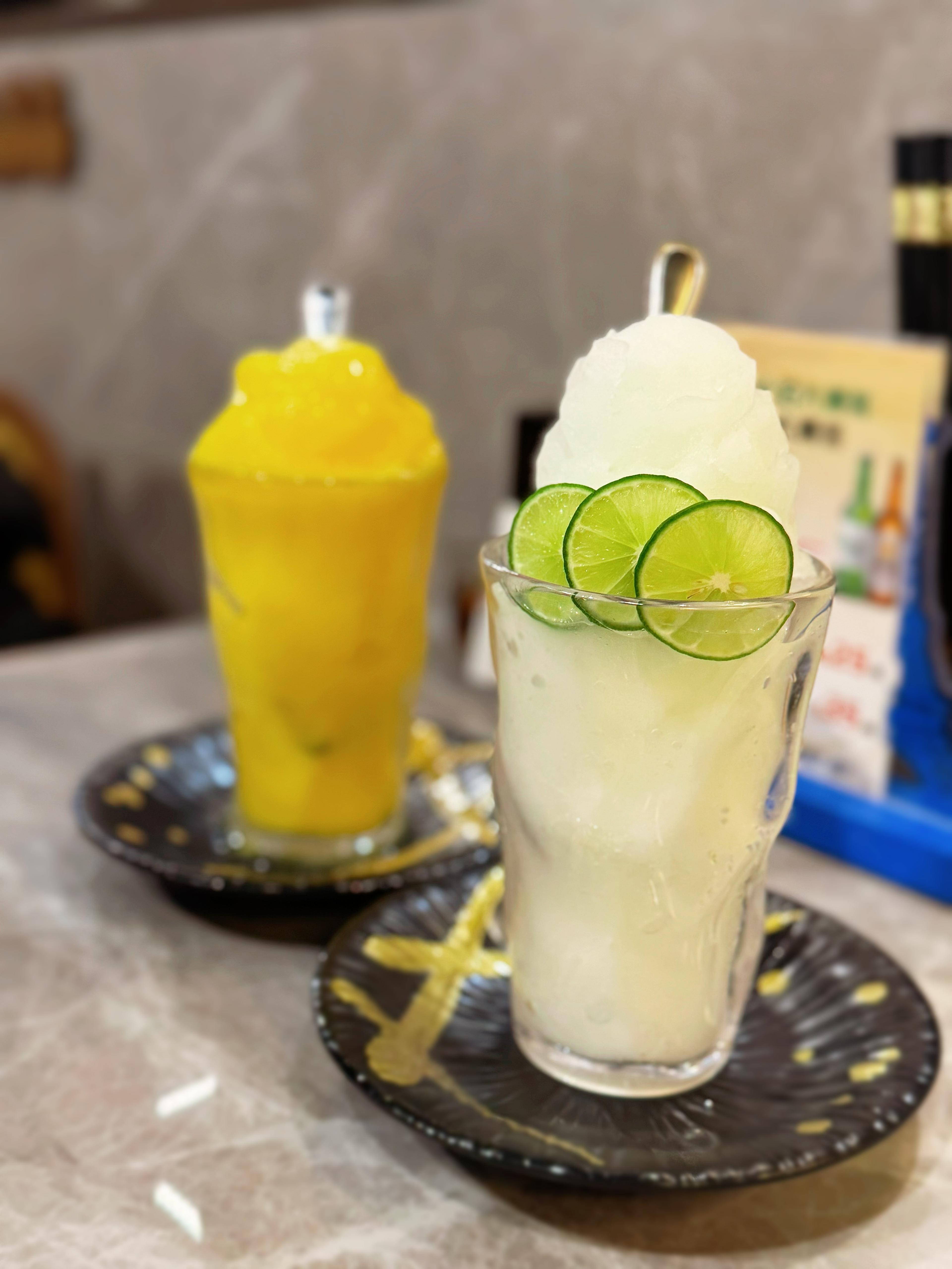 芒果沙冰$28、香茅青檸沙冰$28