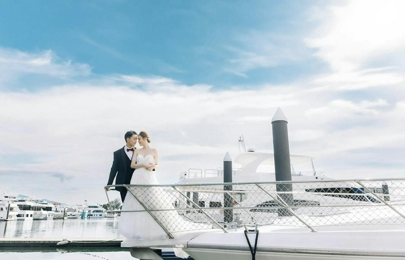 原來婚紗照只是Matthew的模特兒工作。