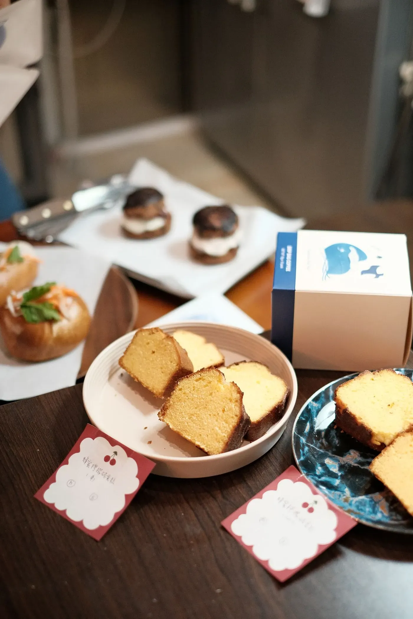 大坑人氣貝果店Midnight Bread Club 聯乘Islet Coffee Lab,炮製多款Fine Robusta咖啡與限定烘焙品。