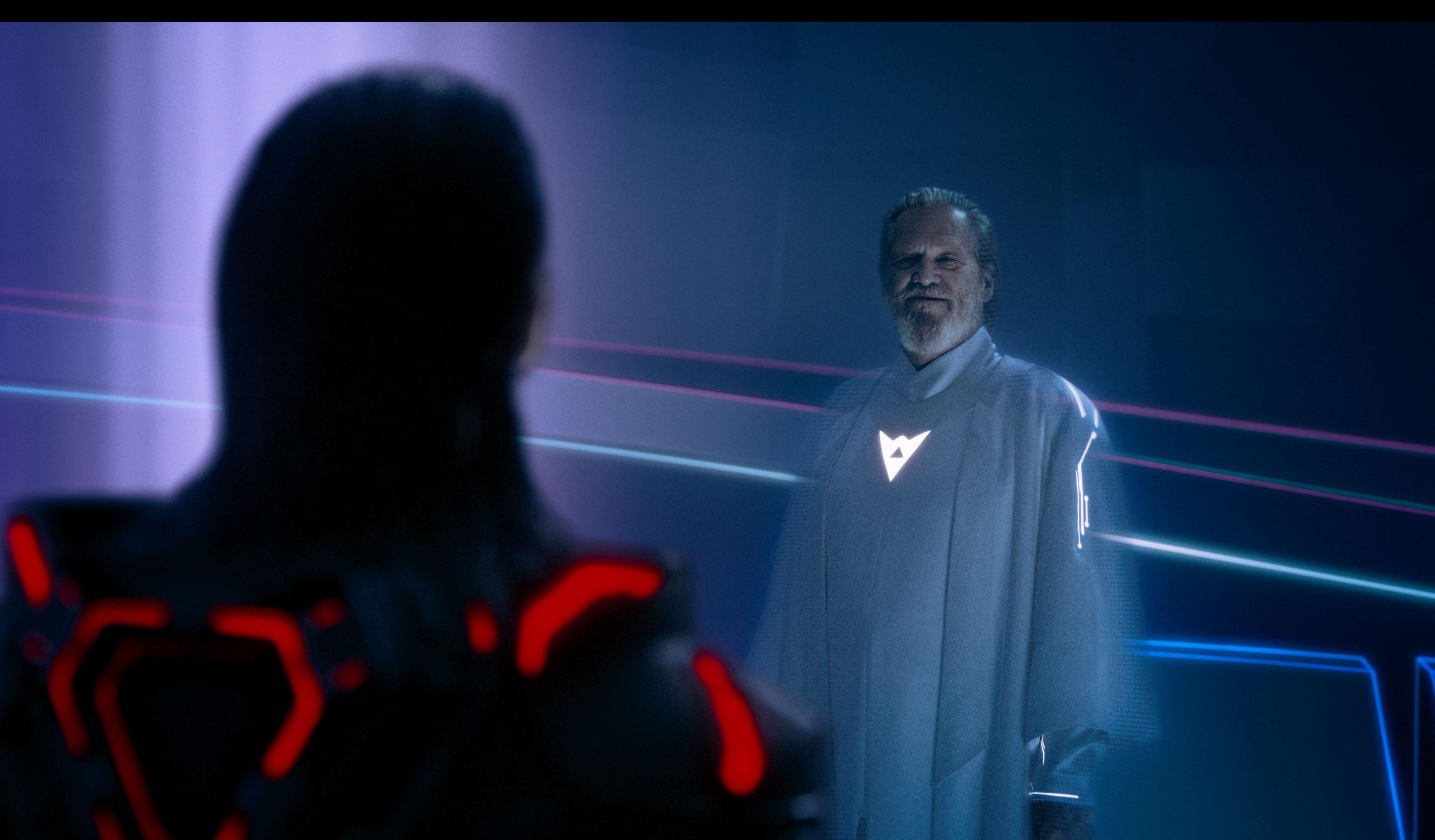 元祖謝夫布烈治(Jeff Bridges)強勢回歸,在《創戰紀:戰神降臨》(Tron: Ares)現身。