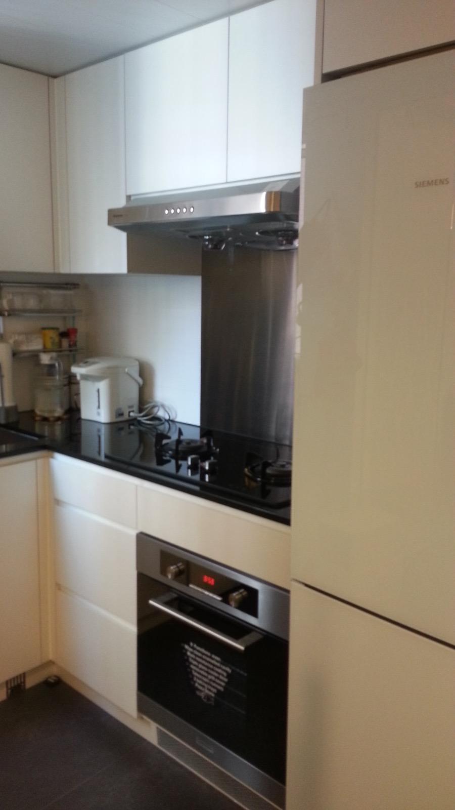 廚房配套亦新淨企理。(代理提供)