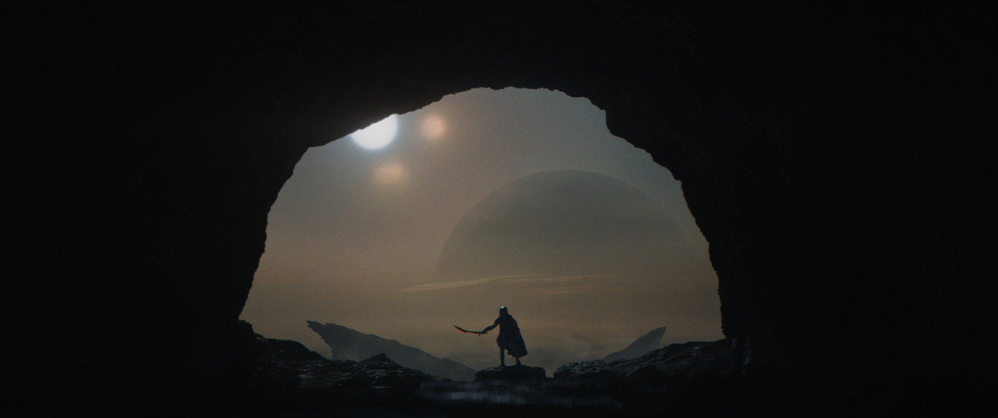 這次導演嘗試以鐵血戰士的視覺講故事。