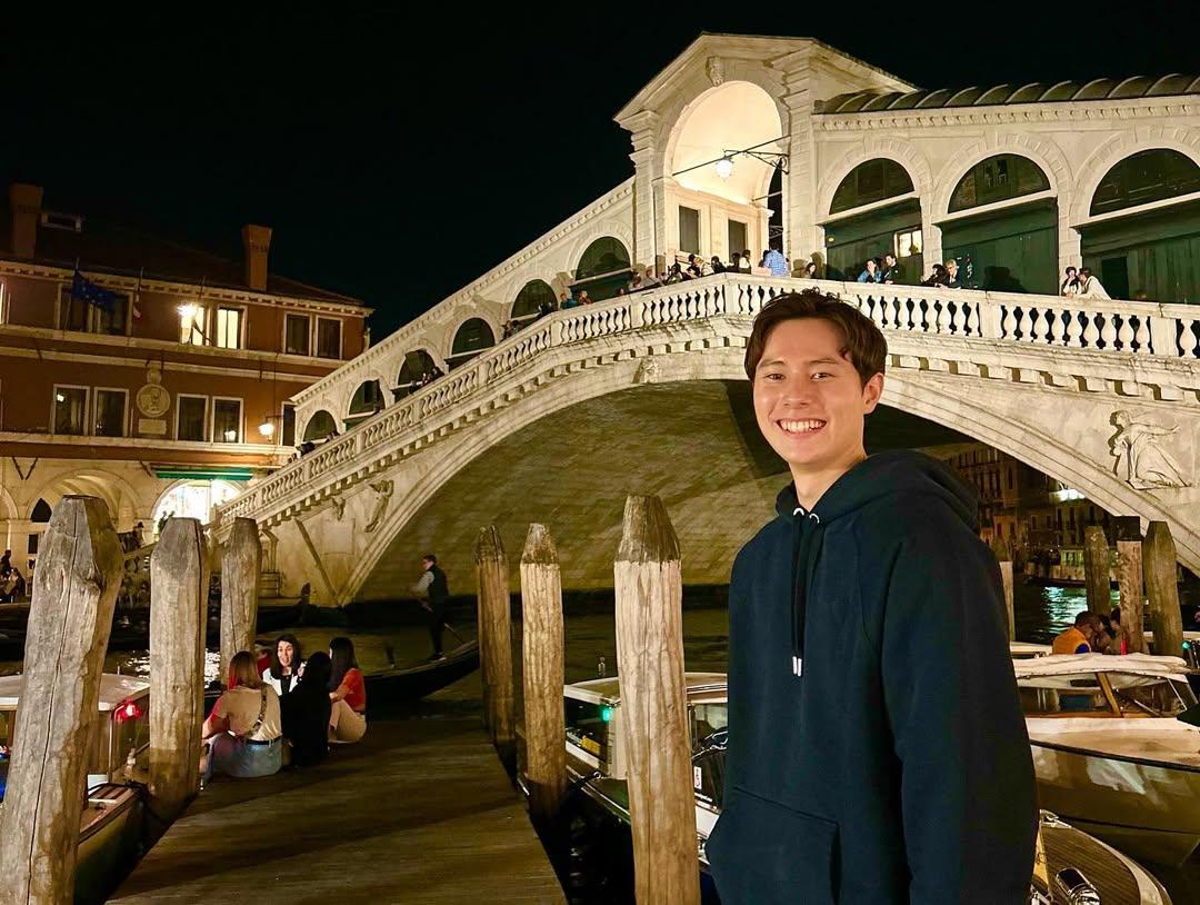 日本排球代表高橋藍最喜歡的《排球少年》角色是自由人西谷夕。