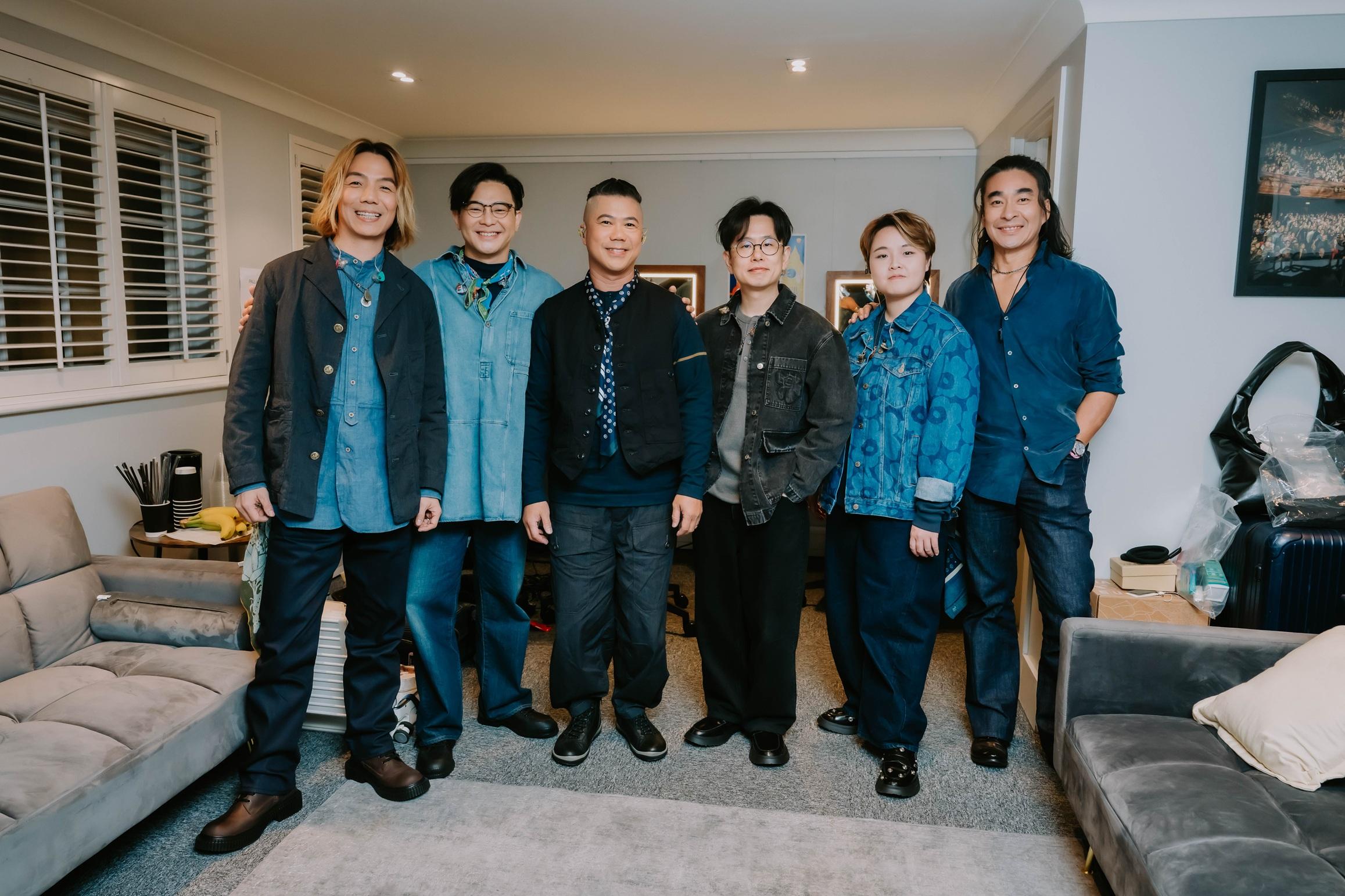 RuberBand與Peace Lo合唱。