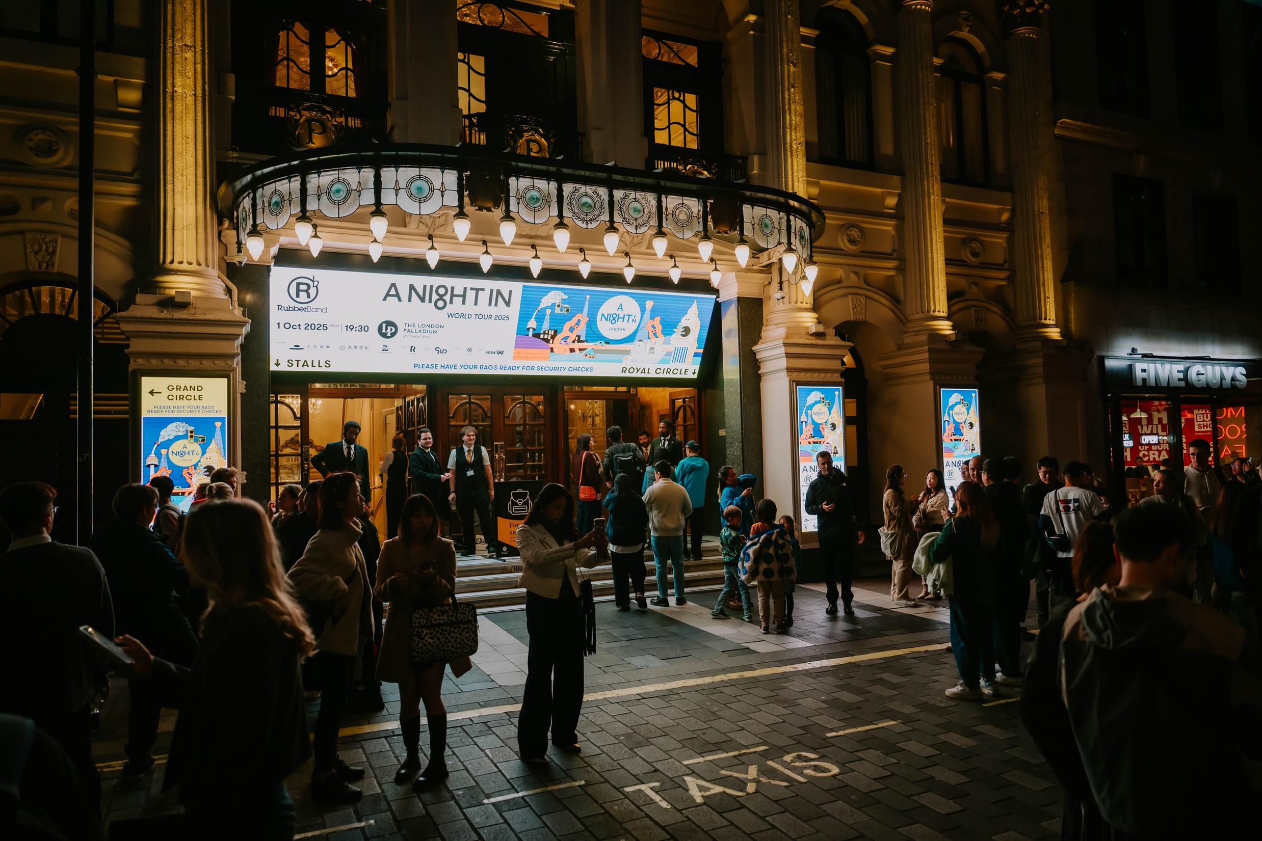 RubberBand完成英國站《A Night in》巡迴演唱會。