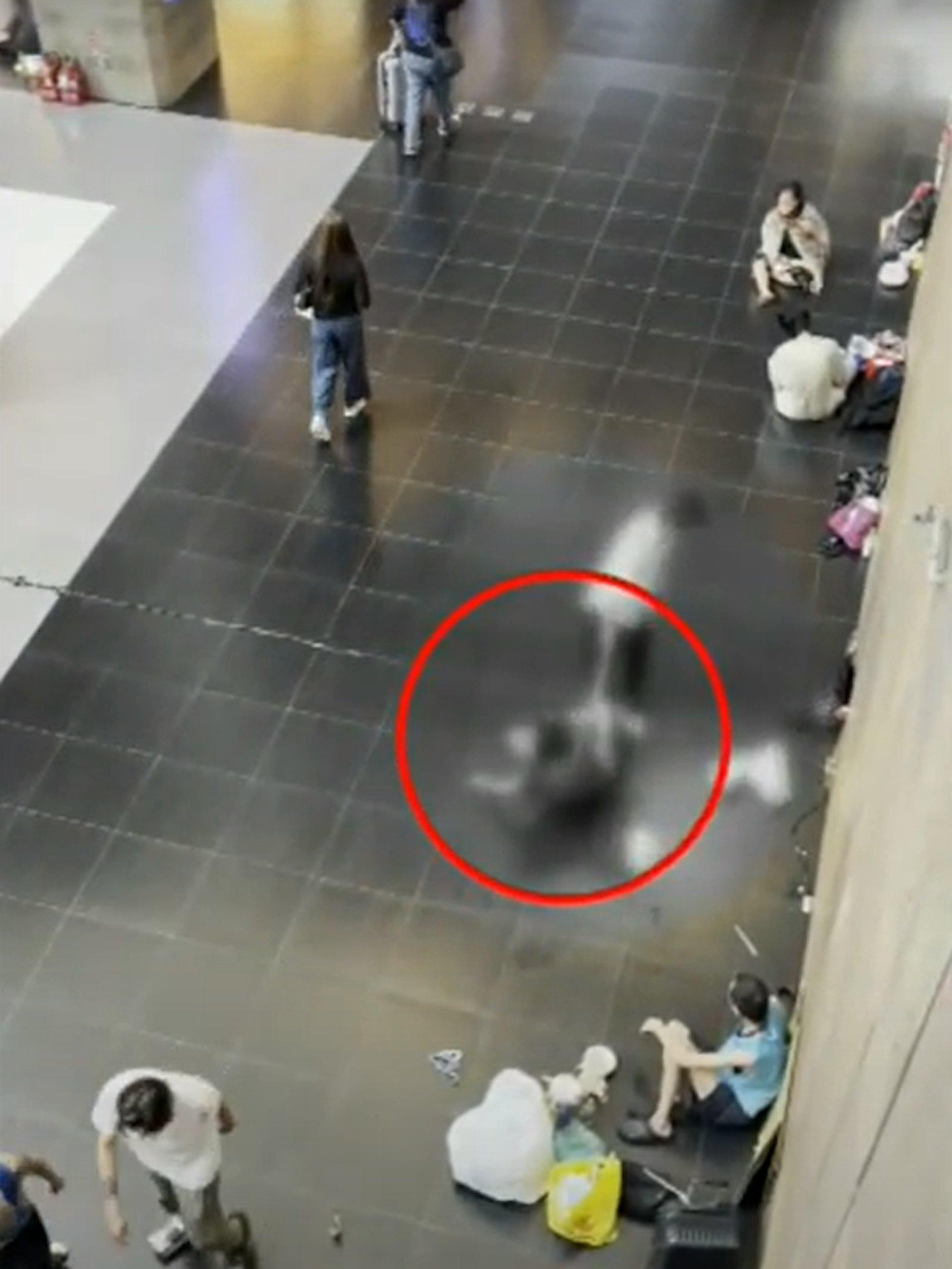 香港女遊客疑醉倒台北車站遭公然性侵。(網上圖片)