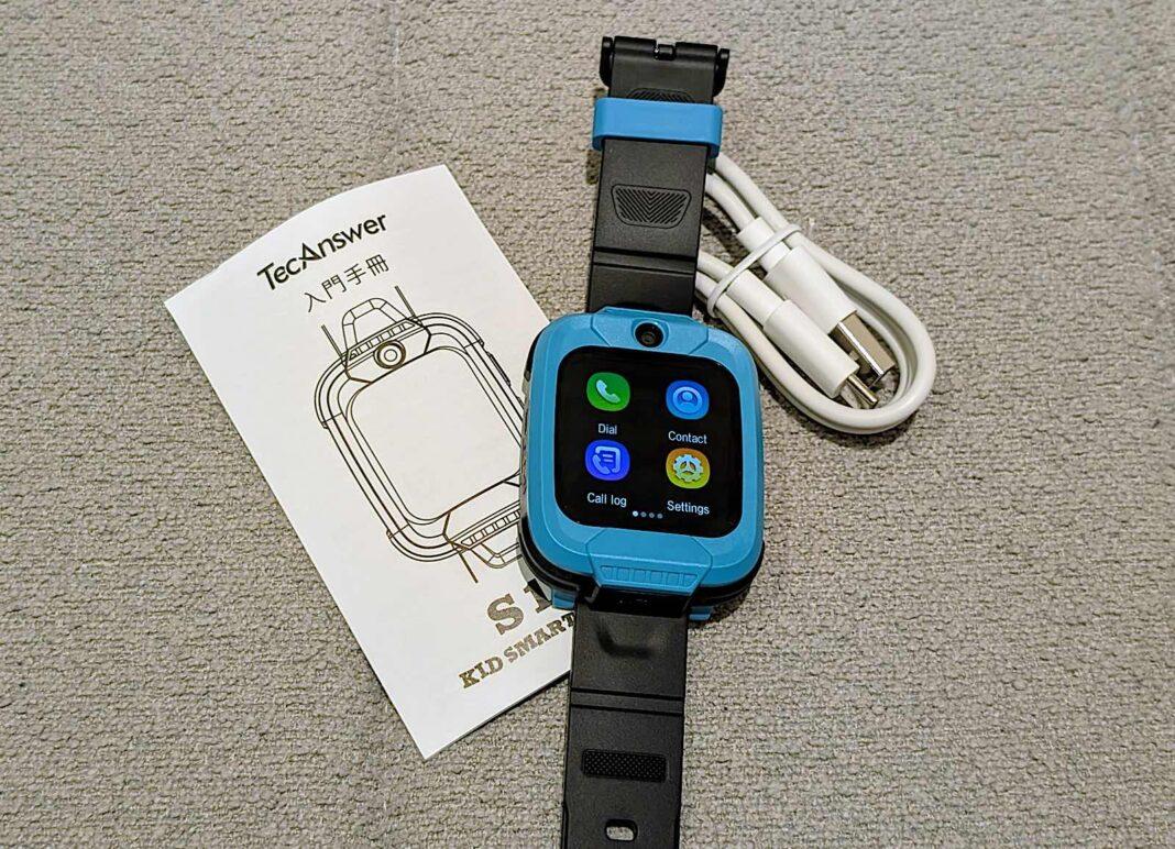 TecAnswer S1H 兒童智能手錶包裝內含除了手錶,就是 USB 充電線與說明書。