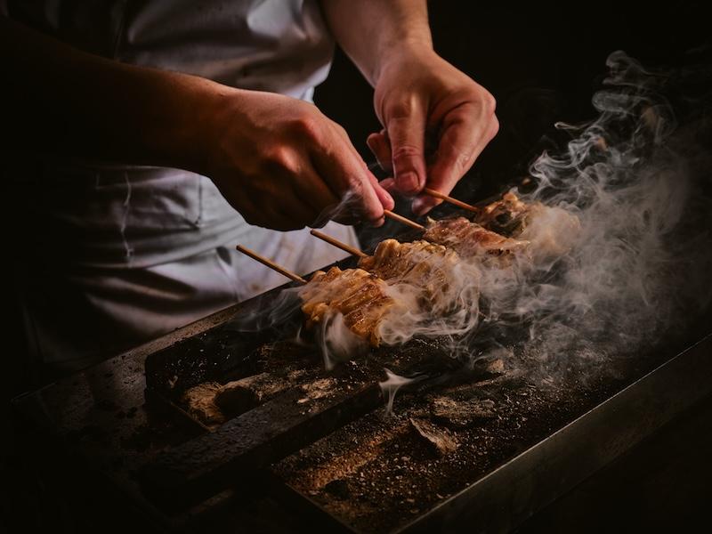 晚餐的「廚師發辦」(每位$780),可吃勻本地三黃雞的不同部位。