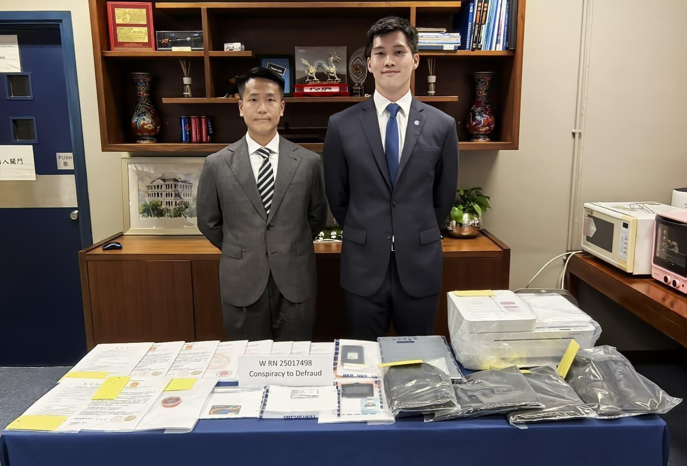 受害人反被詐騙集團招攬,20歲中國籍男假扮公安行騙被捕。