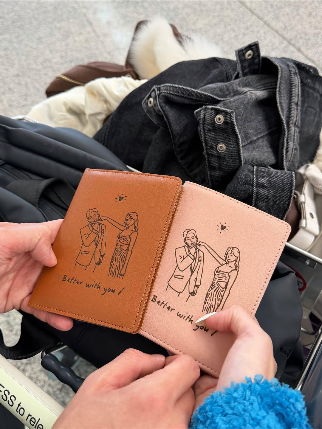 GM親自設計的情侶passport套。