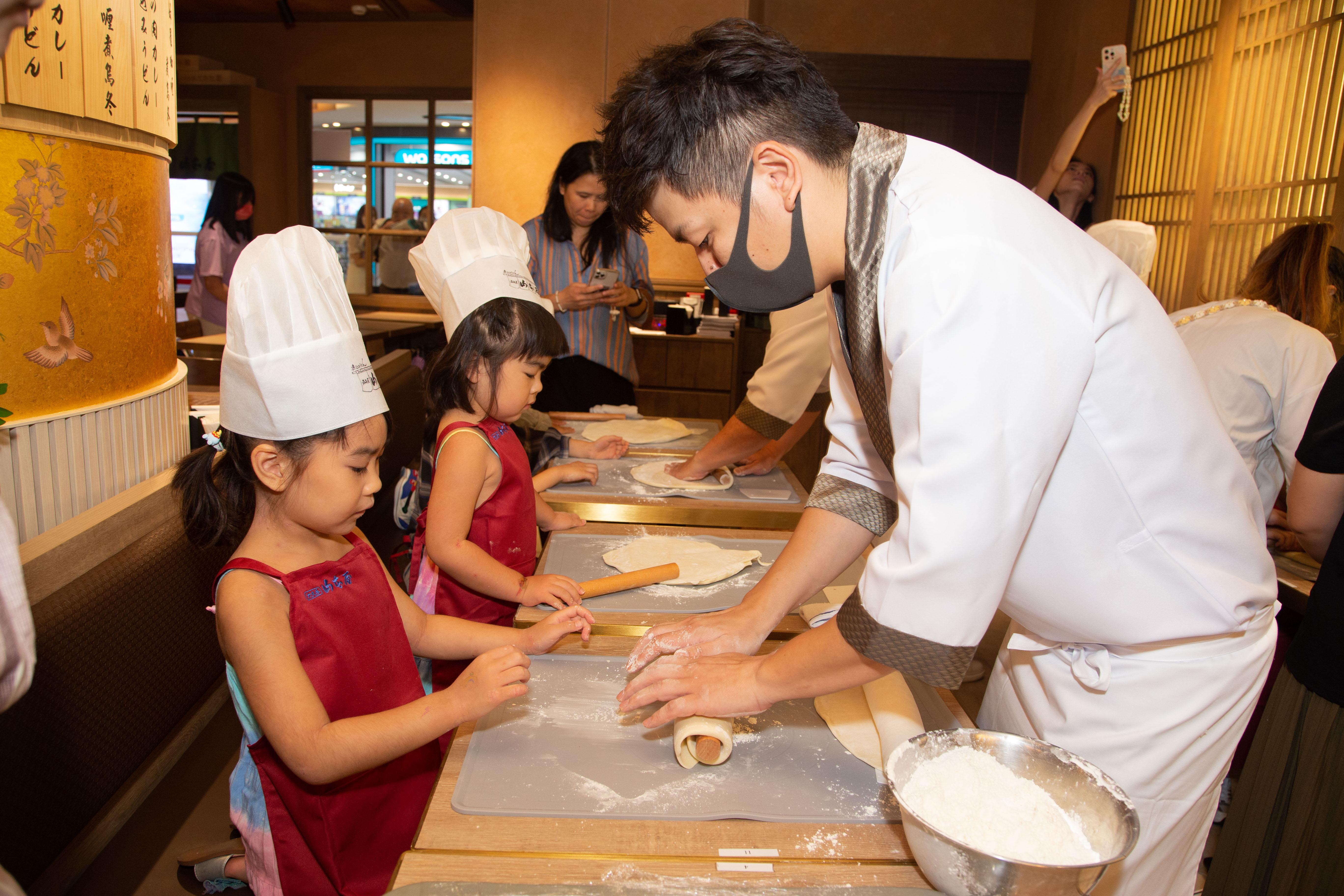 山本屋親子手打烏冬體驗工作坊