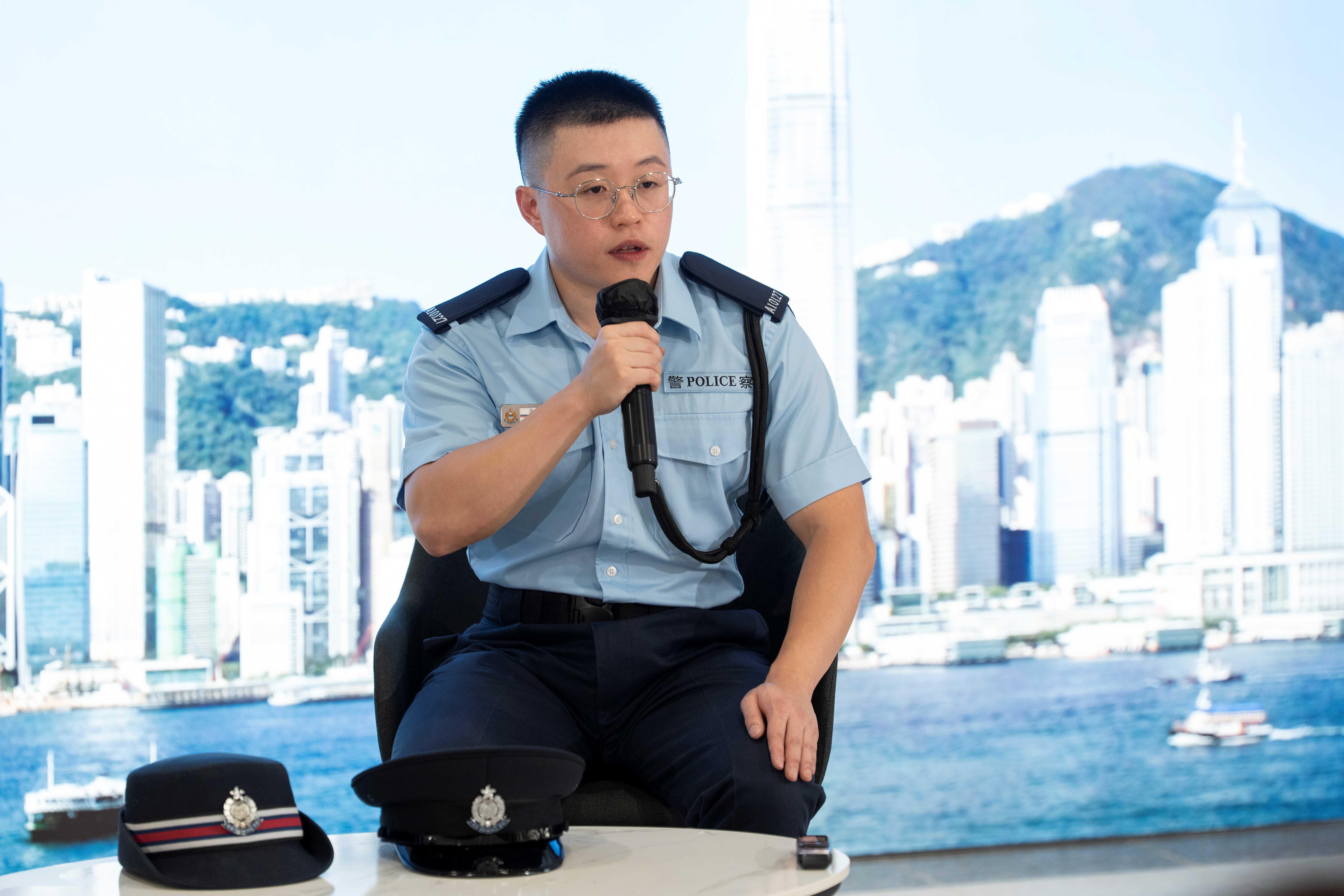 冼嘉豪當目睹有年輕人誤入歧途,內心感到焦急及不忍,故毅然投考輔警。