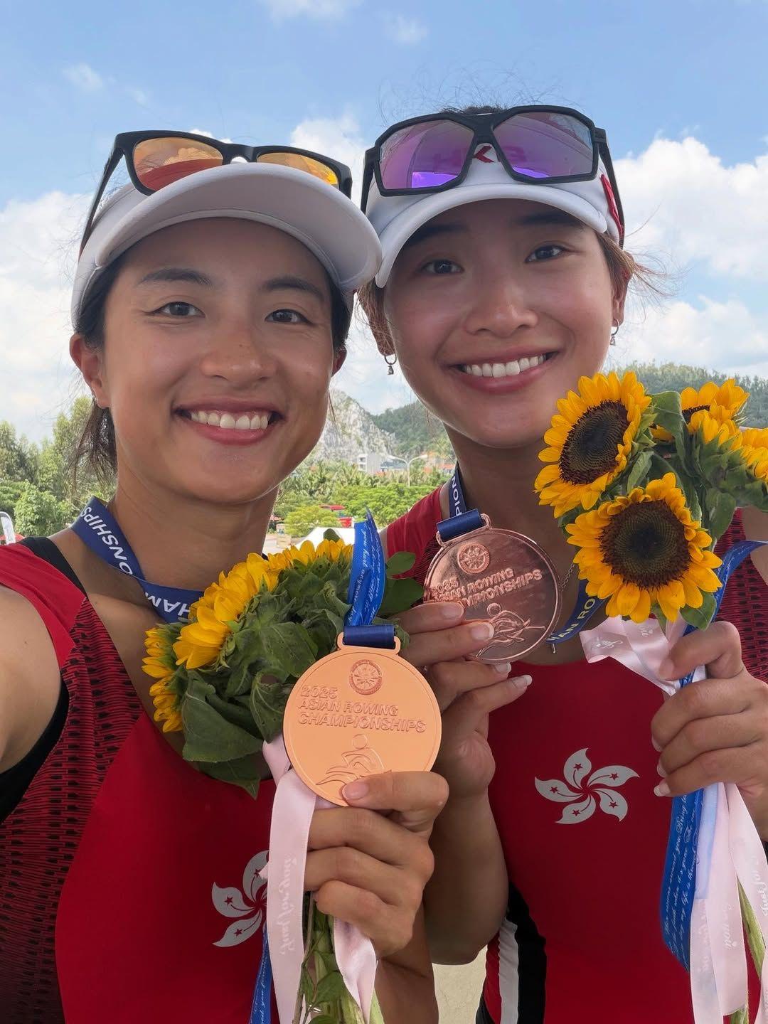 2025亞洲賽艇錦標賽,女子雙人單槳艇組合梁瓊允/黃湘儀及女子輕量級雙人雙槳艇拍檔白麗琪/梁穎桉摘下銅牌。