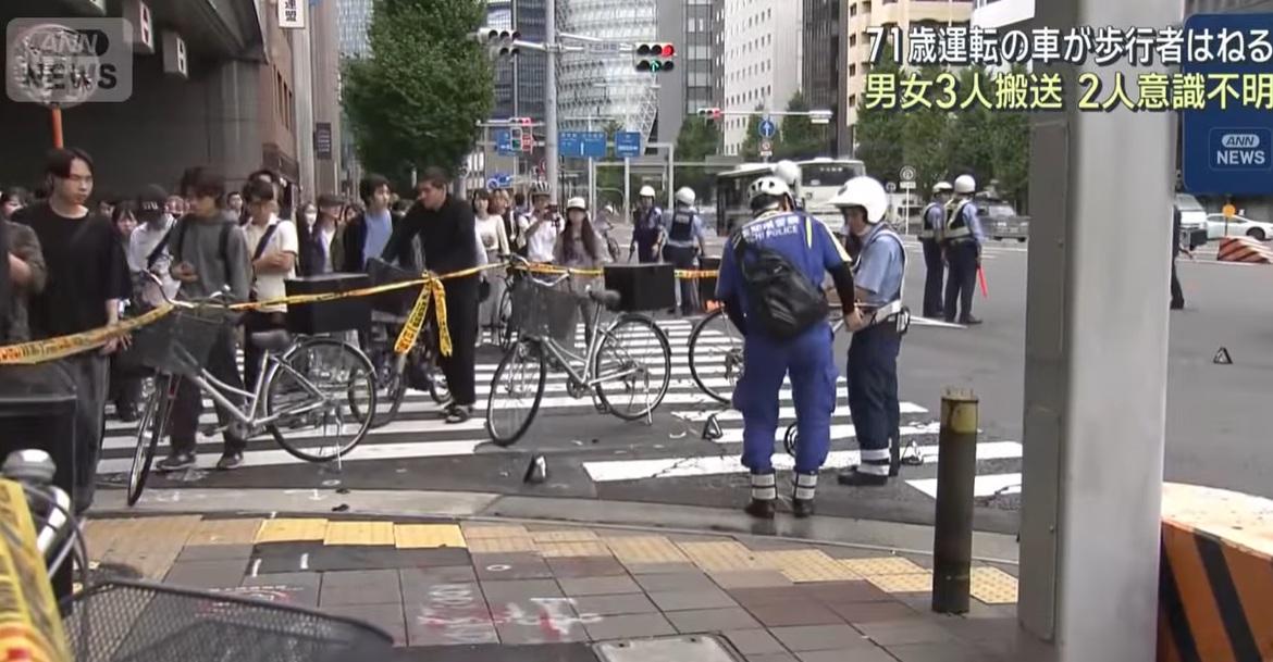 警方封鎖現場附近馬路。(互聯網)