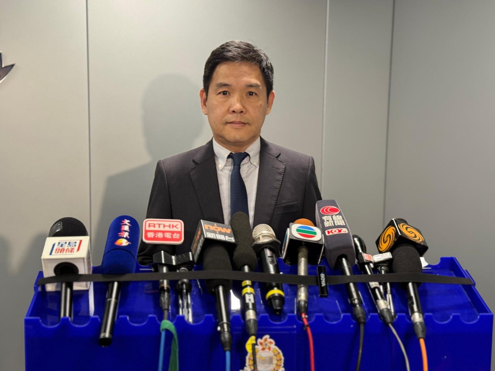 國安處警司張伯傑簡介案情。