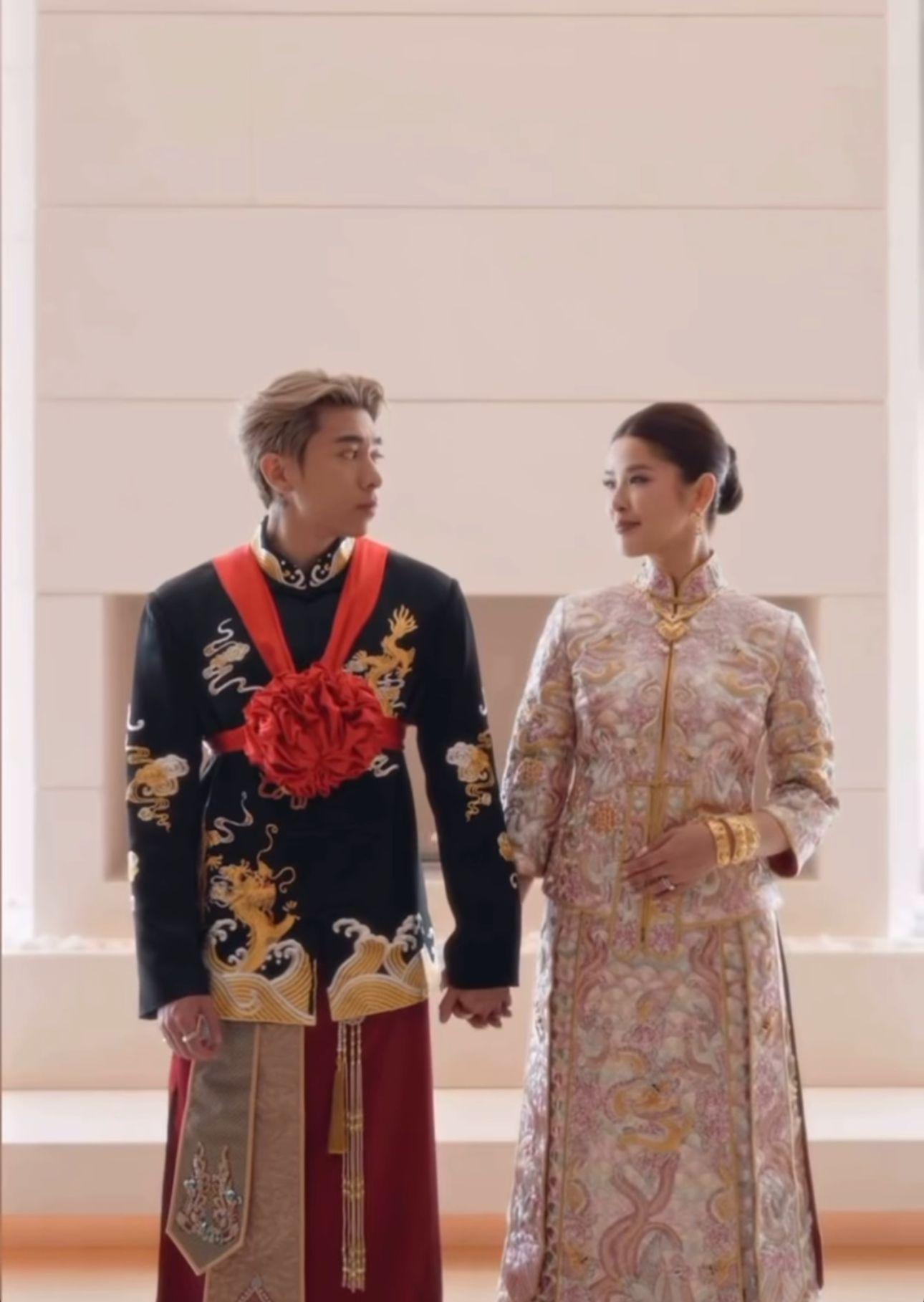 Tyson Yoshi與Christy穿上中式禮服,在社交網分享靚相。