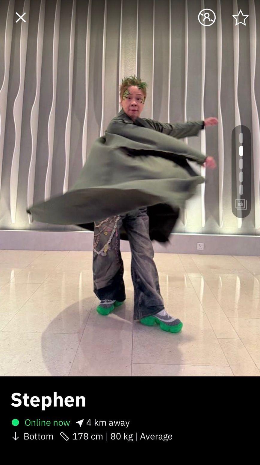 帳戶用了陳志雲英文名「Stephen」,並自稱是bottom。