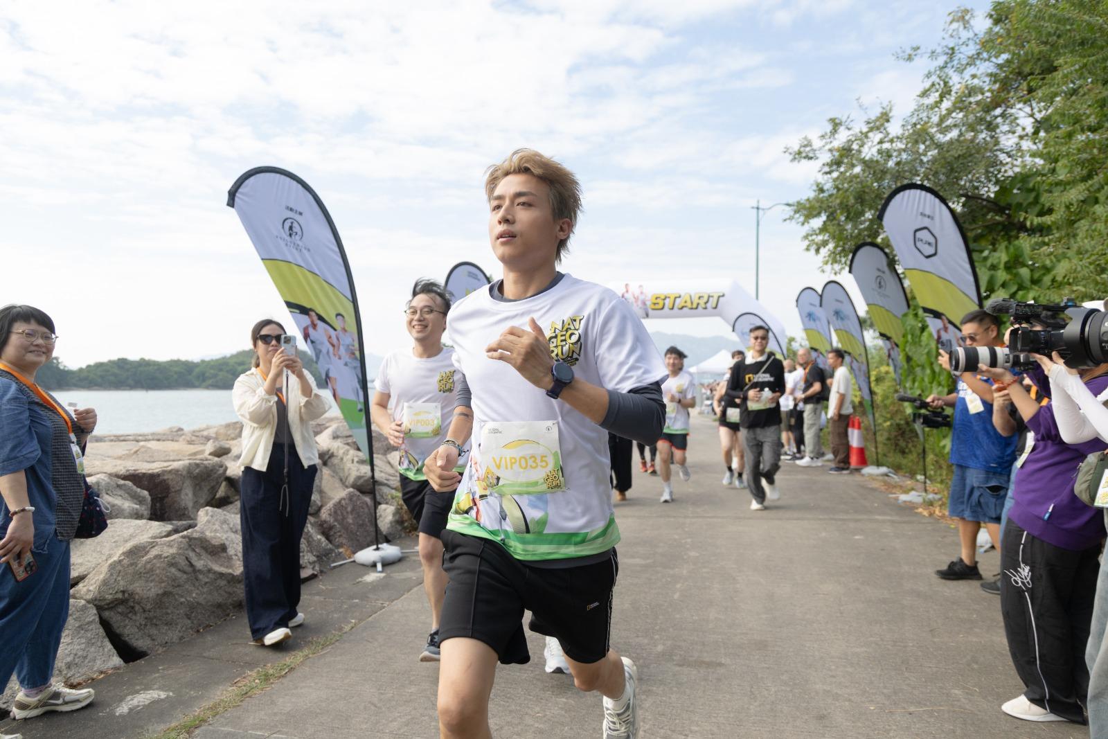 AK身體力行參與活動,喚起大眾對環境保育的關注。