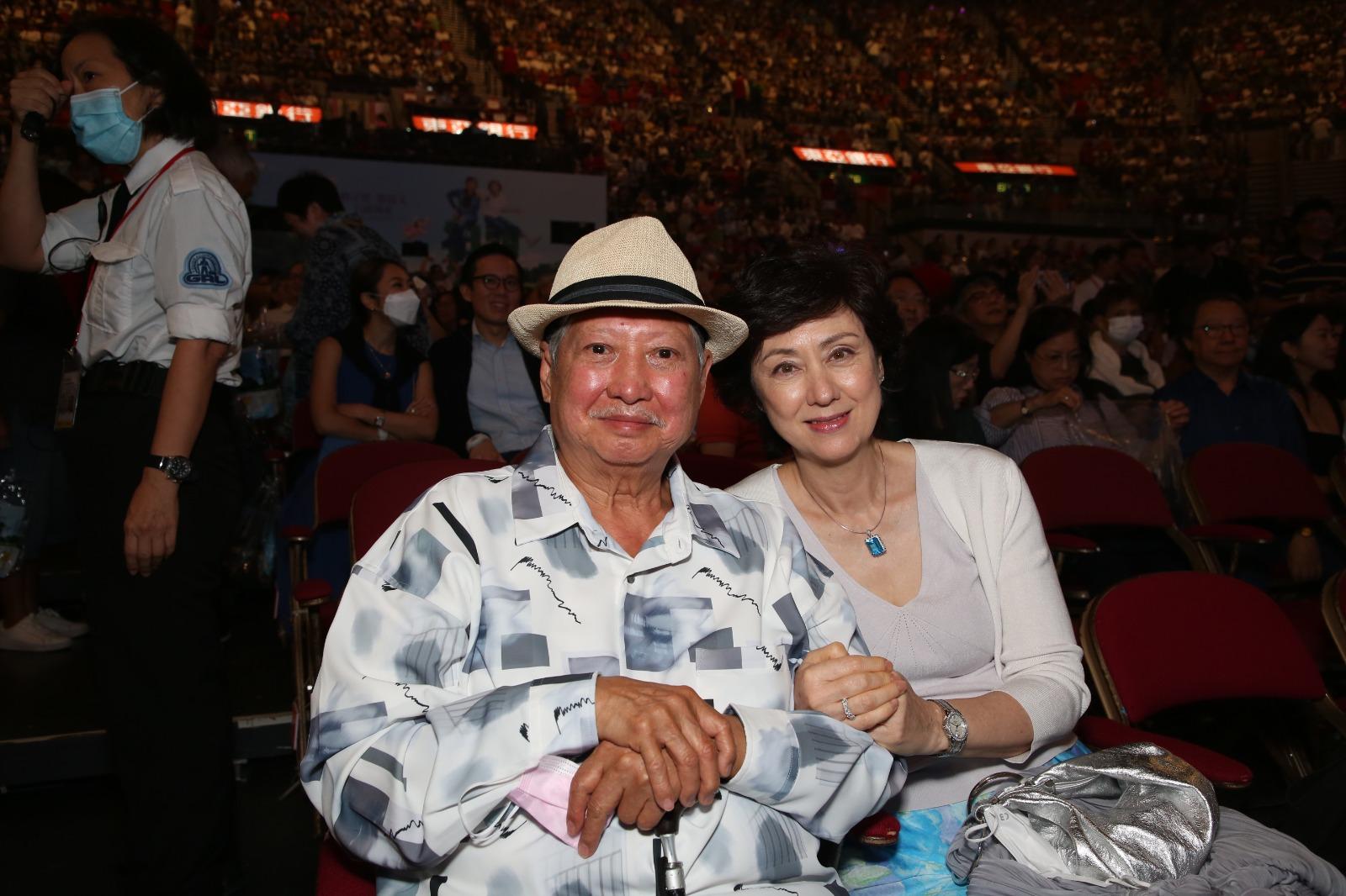 有拍片賀阿Lam的大哥大,稱非常懷念拍電影《貓頭鷹與小飛象》那段時光。