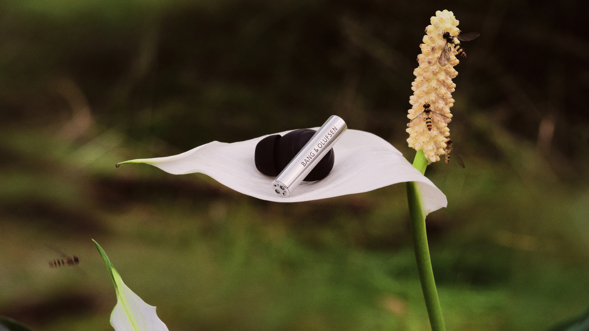 Bang & Olufsen Beo Grace具有觸感操控及支援NearTap音量調節。