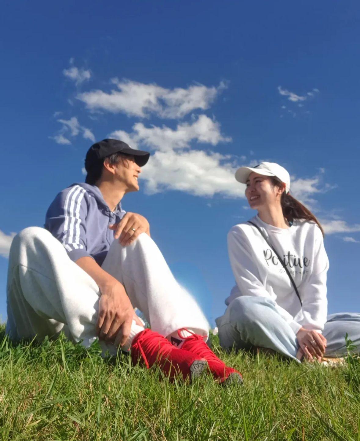 鄧健泓與Sukie近年移居到加拿大生活