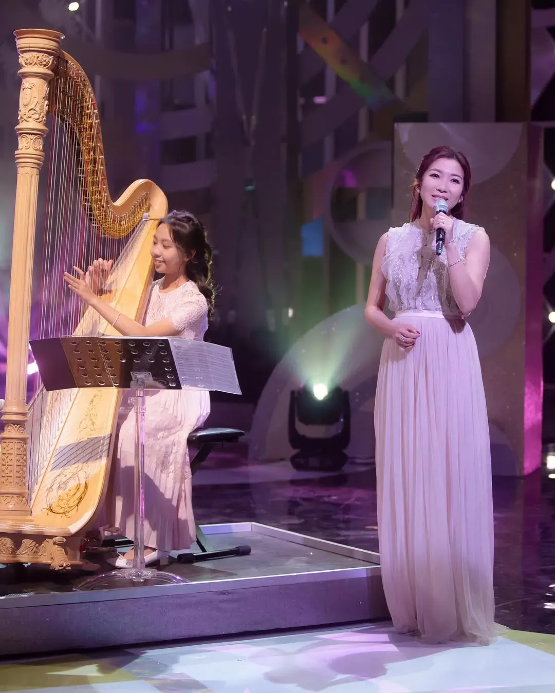 朱凱婷的囡囡林穎彤不但有跳舞天份,對音樂亦有相當大的興趣。