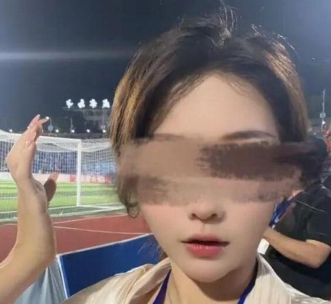 女網紅現年29歲,事件已由警方介入調查。