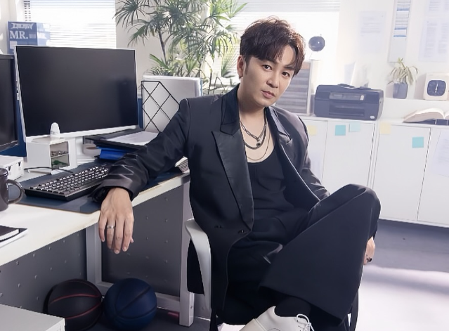 書偉。(圖/翻攝自IG)