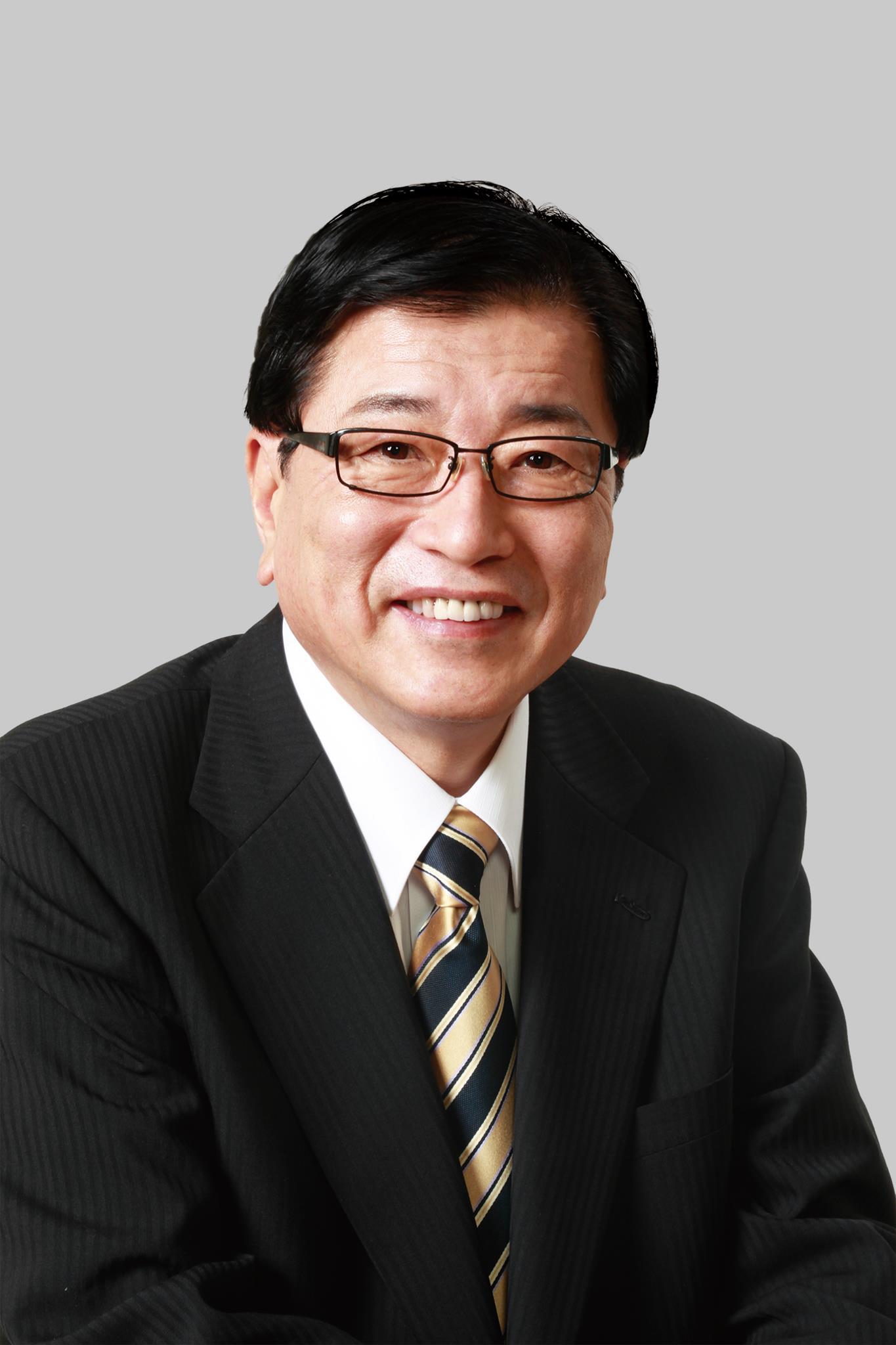 日本首「第一先生」山本拓現年73歲。