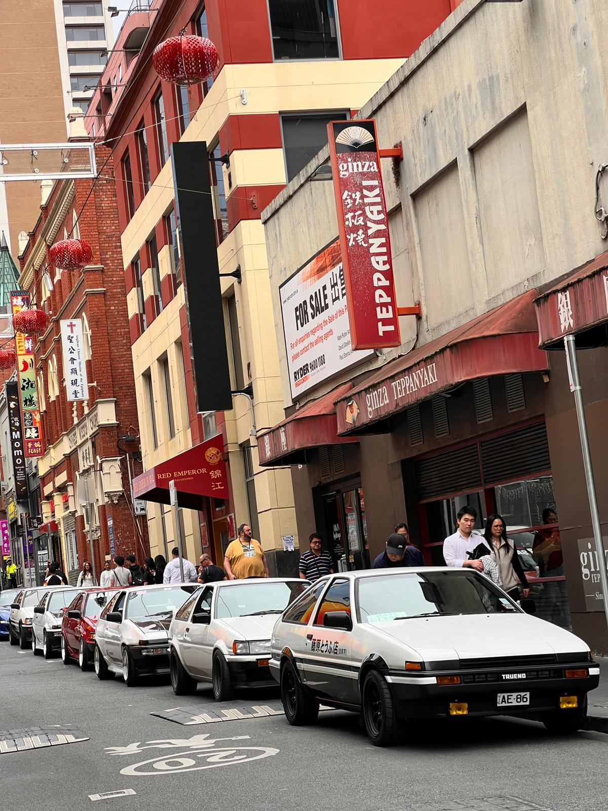 一眾《頭文字D》電影的粉絲們駕著私伙的AE86、R32、GTR到來支持電影重映活動,有如嘉年華般熱鬧!