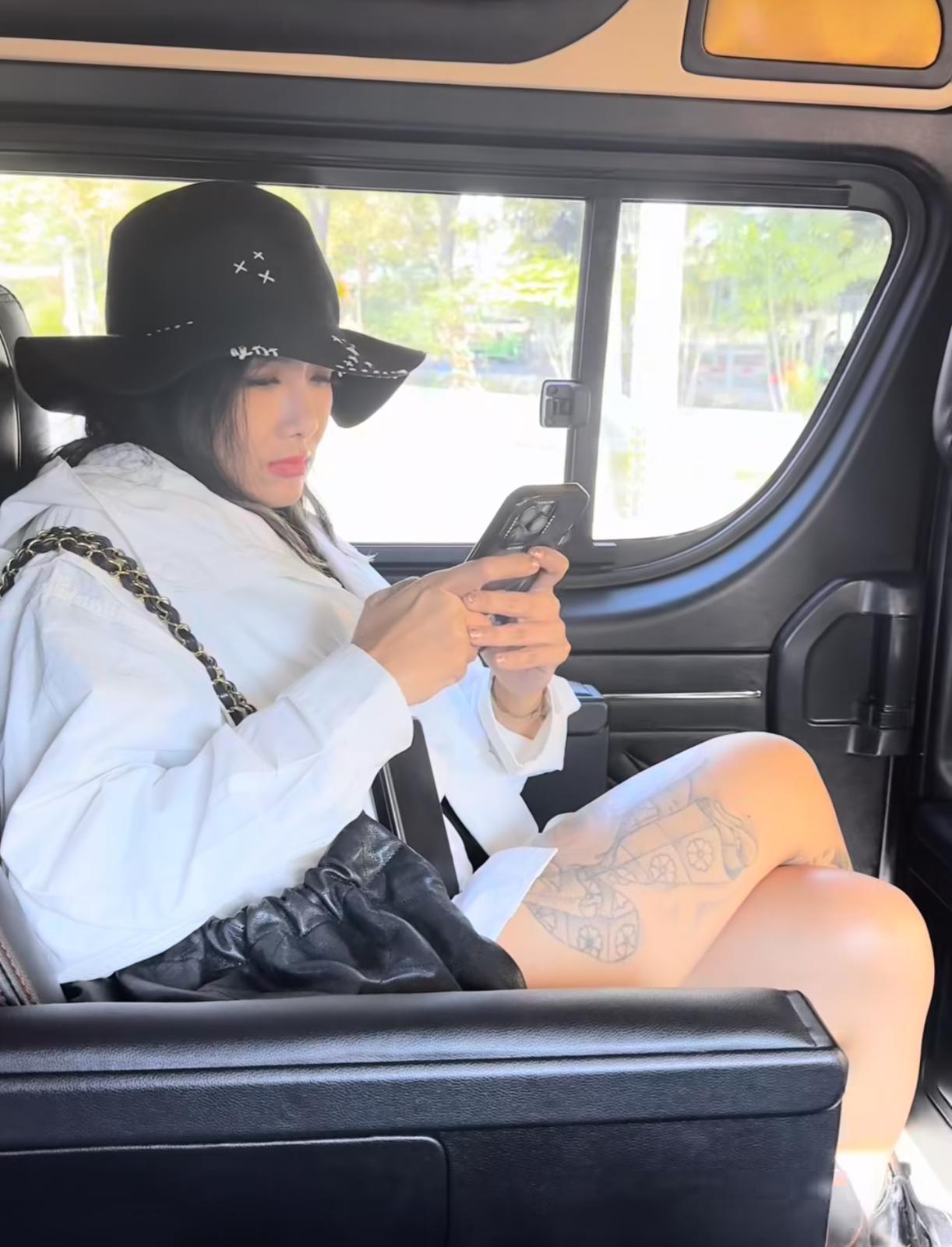 藤岡靛太太Vanina是印尼籍華裔