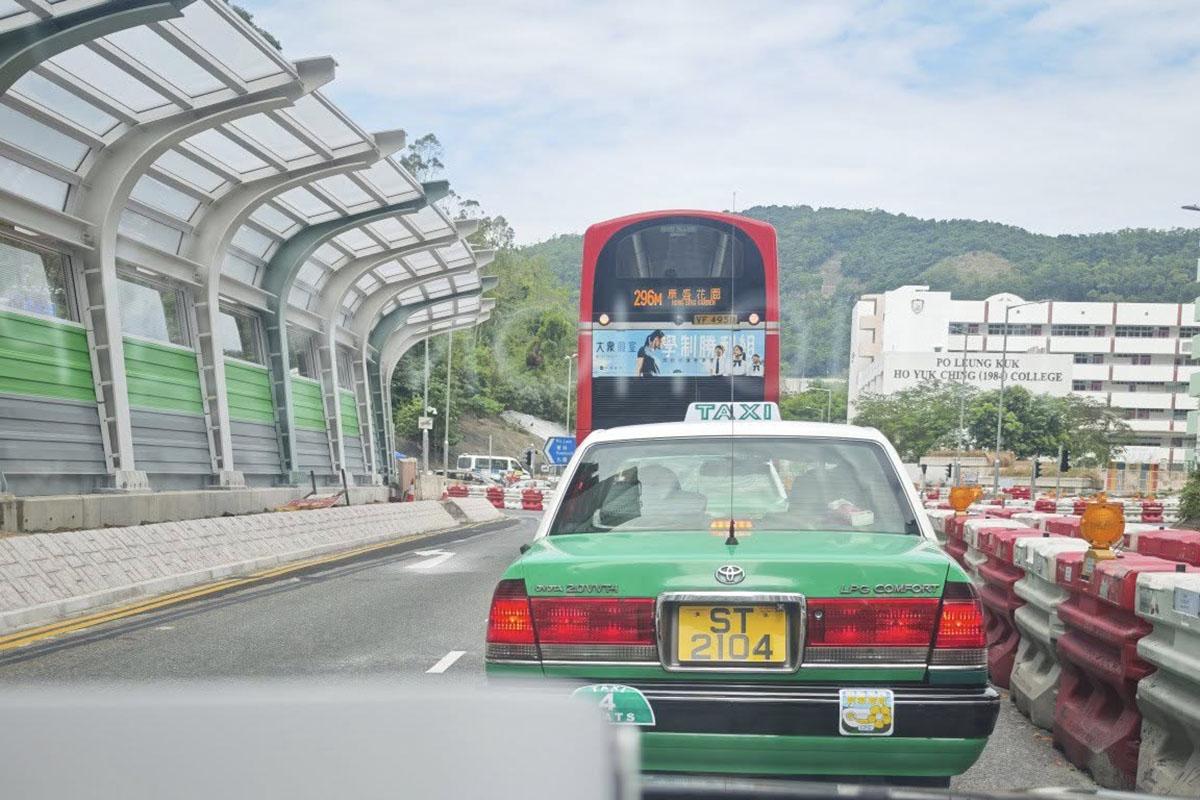 影業路、寶寧路及常寧路交界已改為交通燈十字路口。(網民Terry Lau@FB群組「將軍澳主場」)