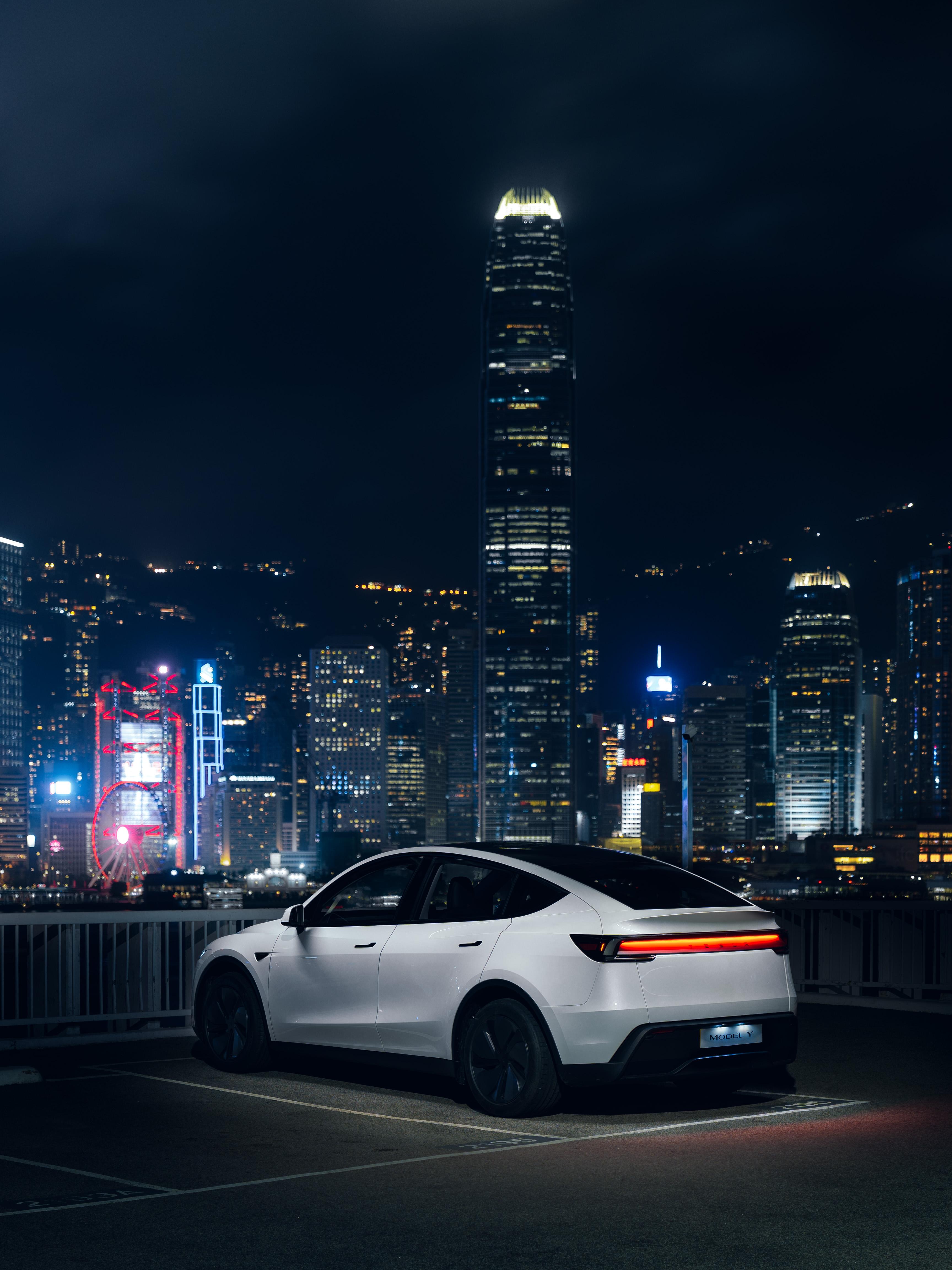 Model Y推出全新定價,減幅最高可達14%。