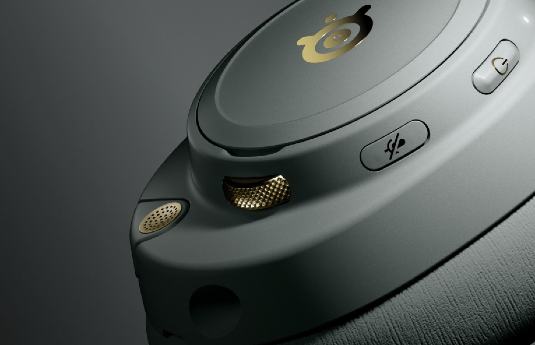 SteelSeries Arctis Nova Elite耳機上有實體鍵操作。