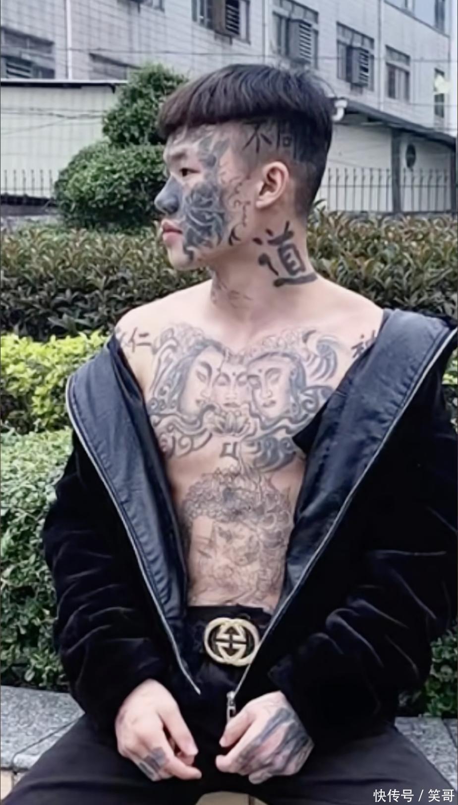 「紋面男孩」夏朝勇9歲起第一次紋身。