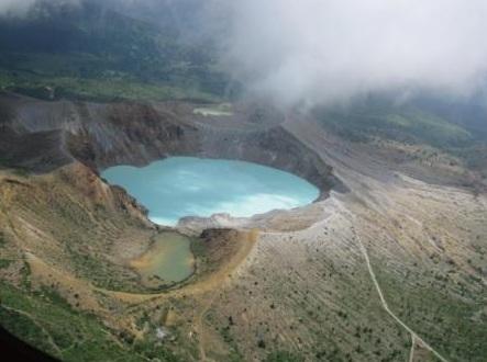 群馬縣草津白根山。(互聯網)