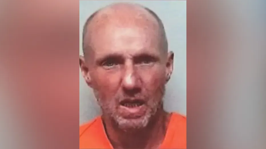 一名51歲男子日前因非法闖入和持有毒品被捕