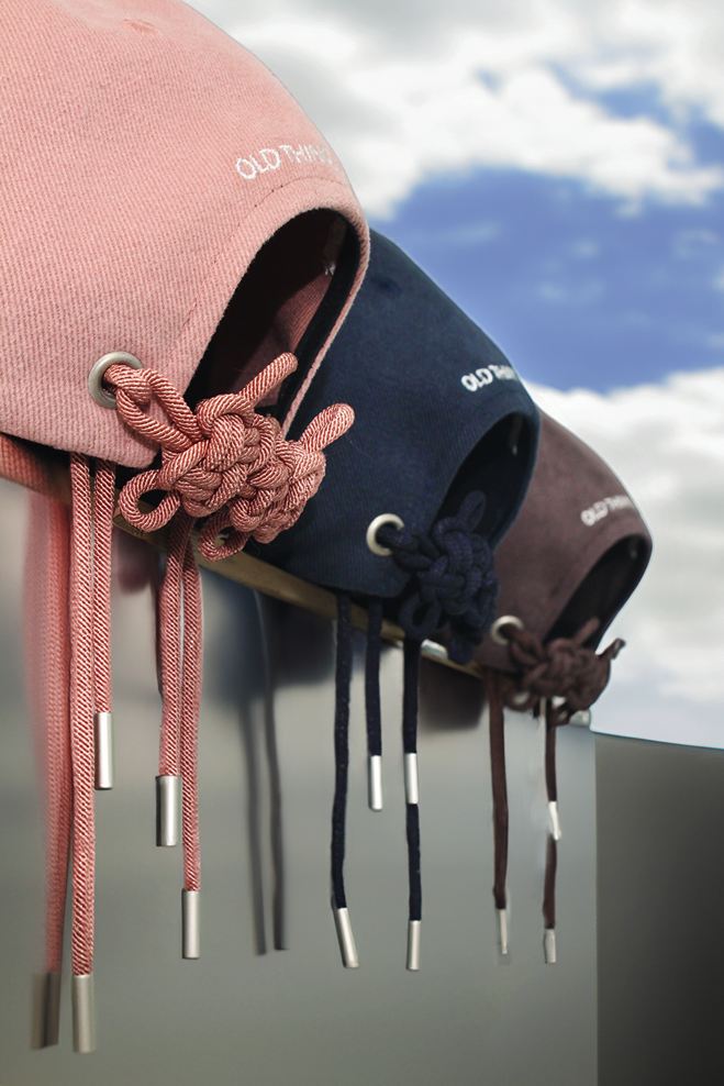 DOUBLE HEART KNOT CAP