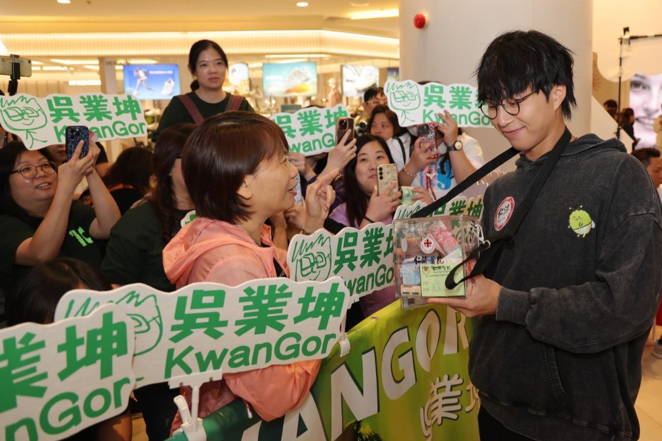 吳業坤落力勸銷,令籌款數字節節上升。