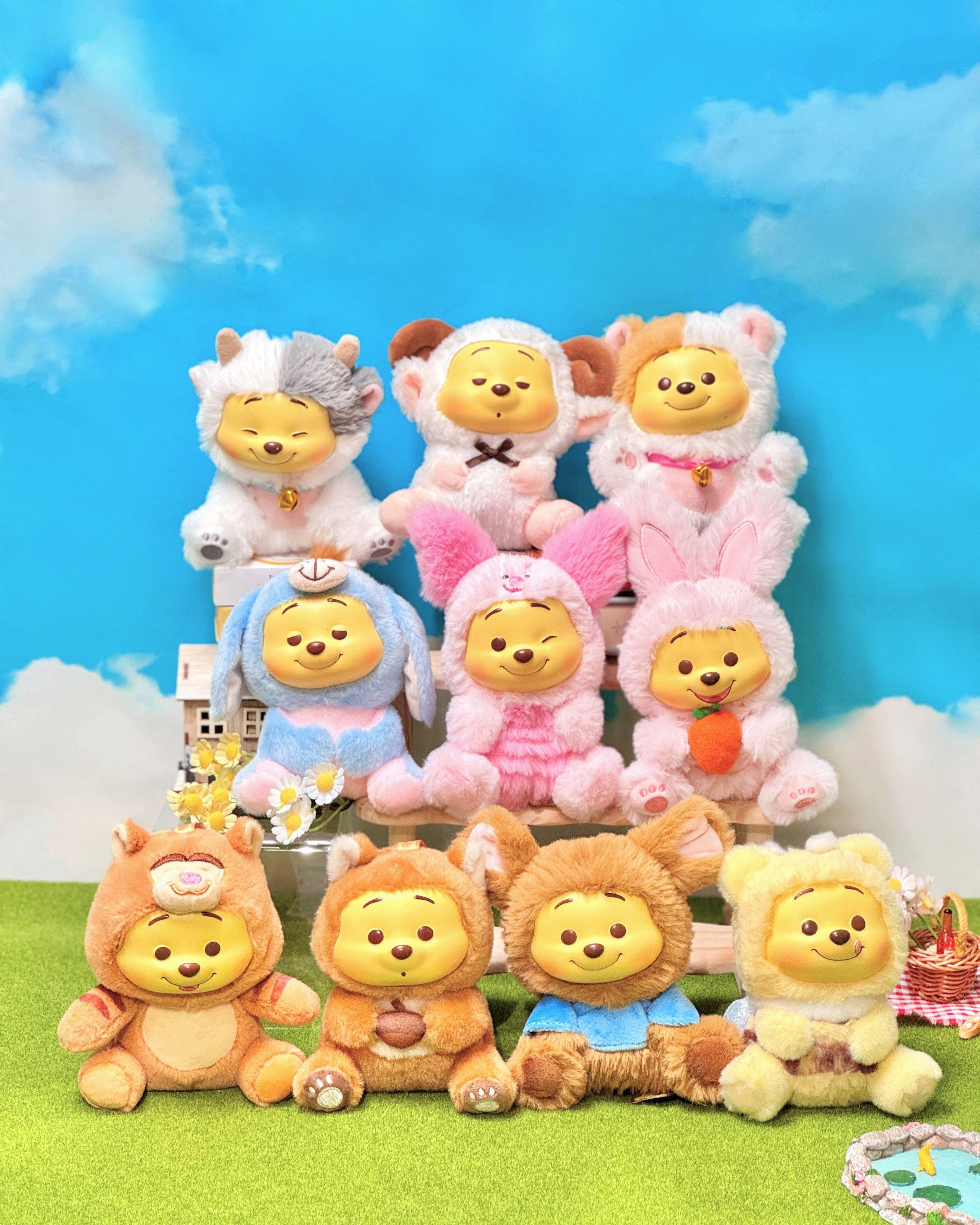 MINISO Winnie the Pooh系列:盲盒手辦、毛絨公仔、精緻掛件及甜蜜香氛等多款新品同步上市。