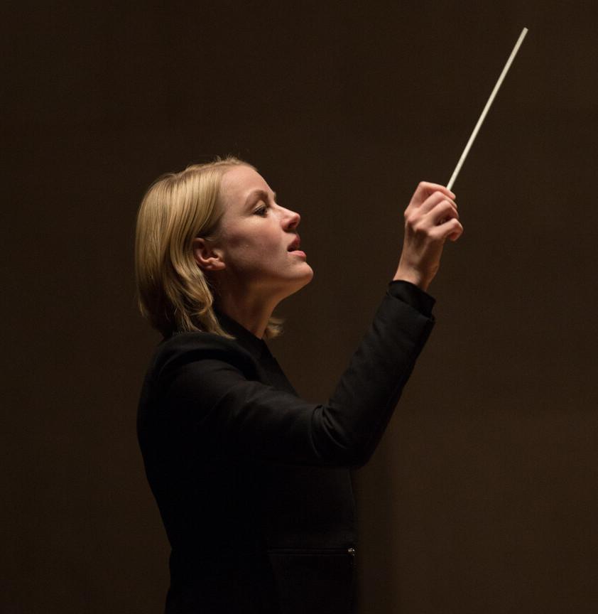 萊因哈特曾於2018至2020年擔任達拉斯交響樂團助理指揮,協助梵志登最後兩季擔任音樂總監的工作。