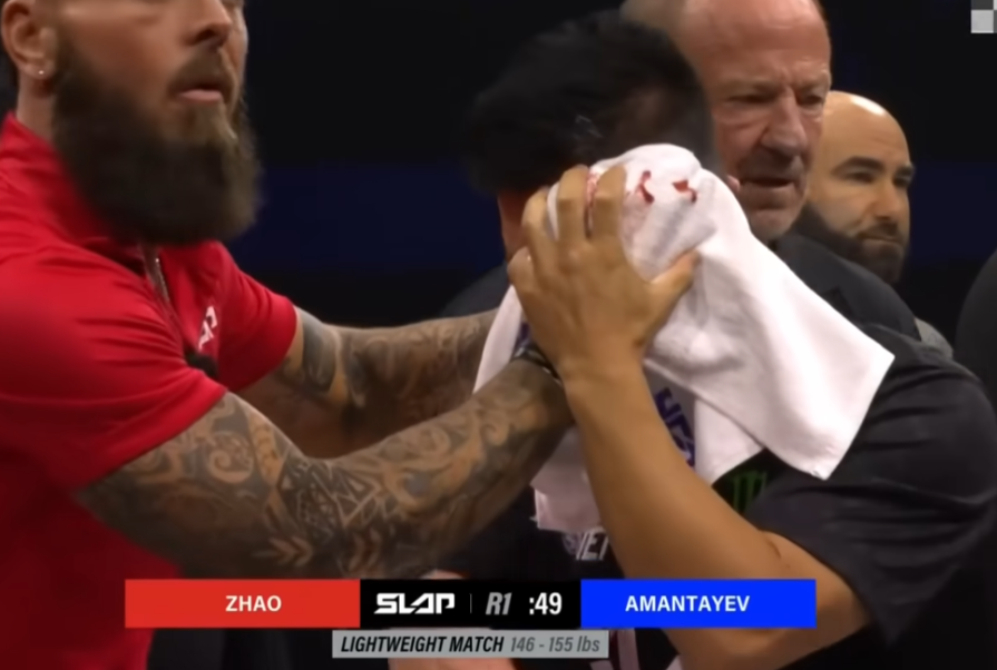 中國通背拳傳人「打耳光」大賽 遭摑3掌流鼻血翻白眼昏倒(有片)